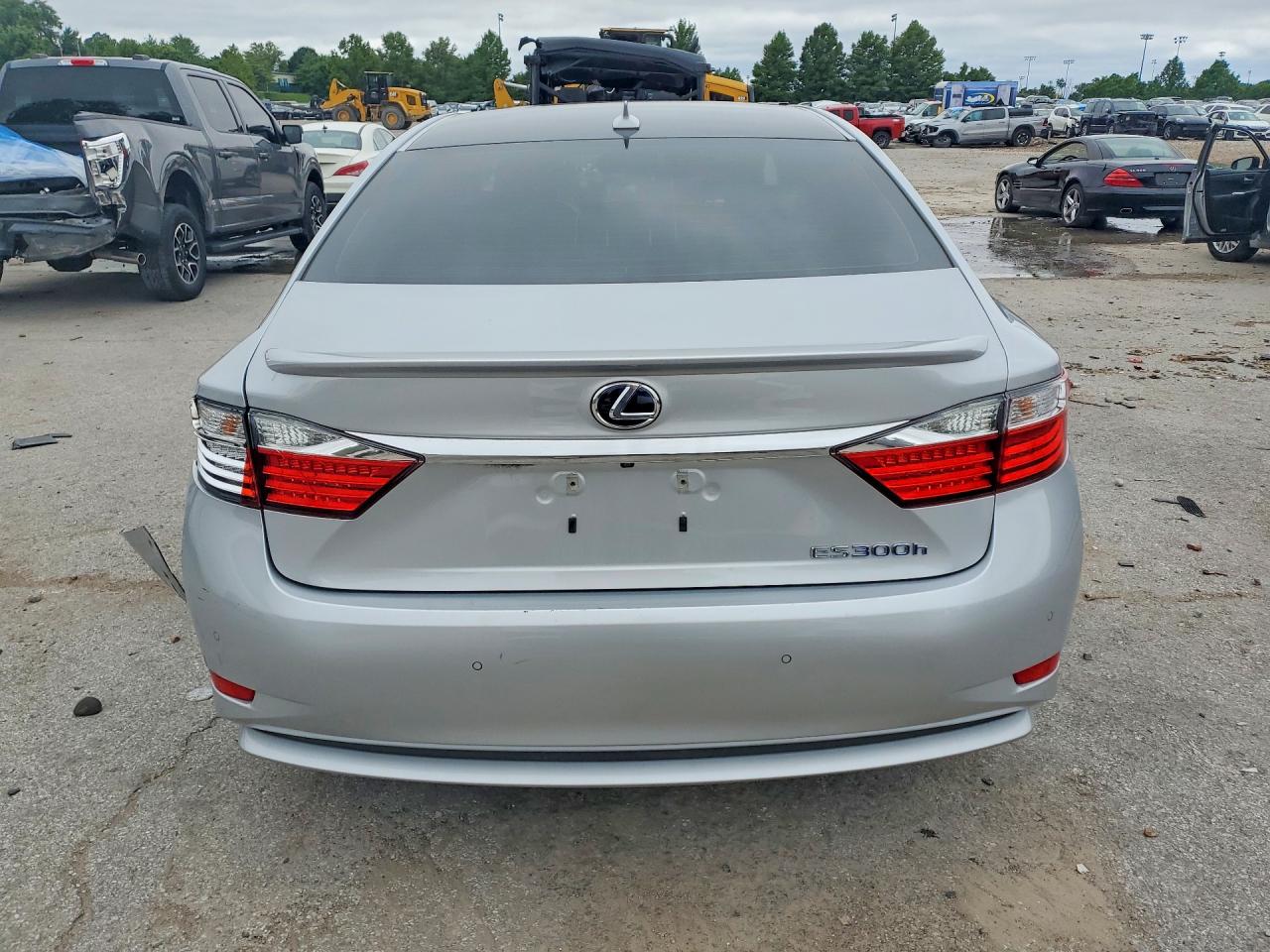 2014 Lexus Es 300h Silver vin: JTHBW1GG6E2057166