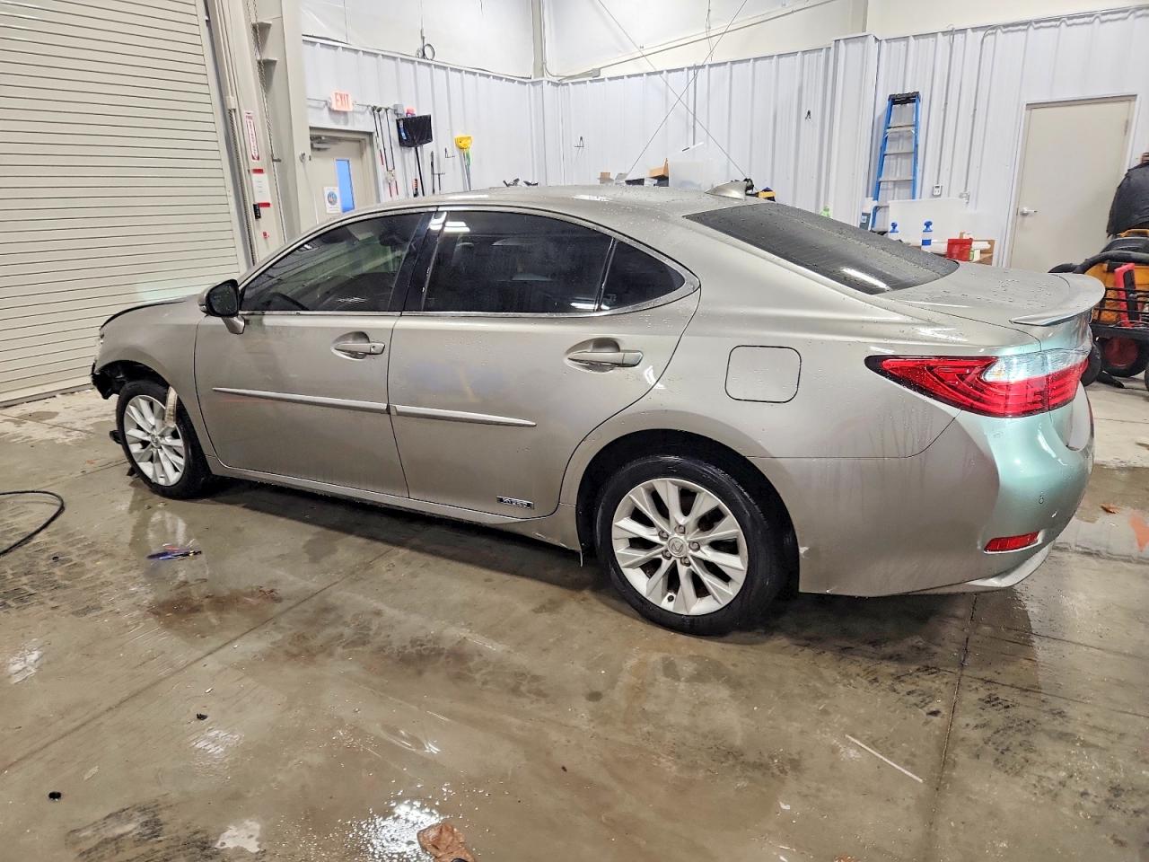 2015 Lexus Es 300h Серый vin: JTHBW1GG6F2081081