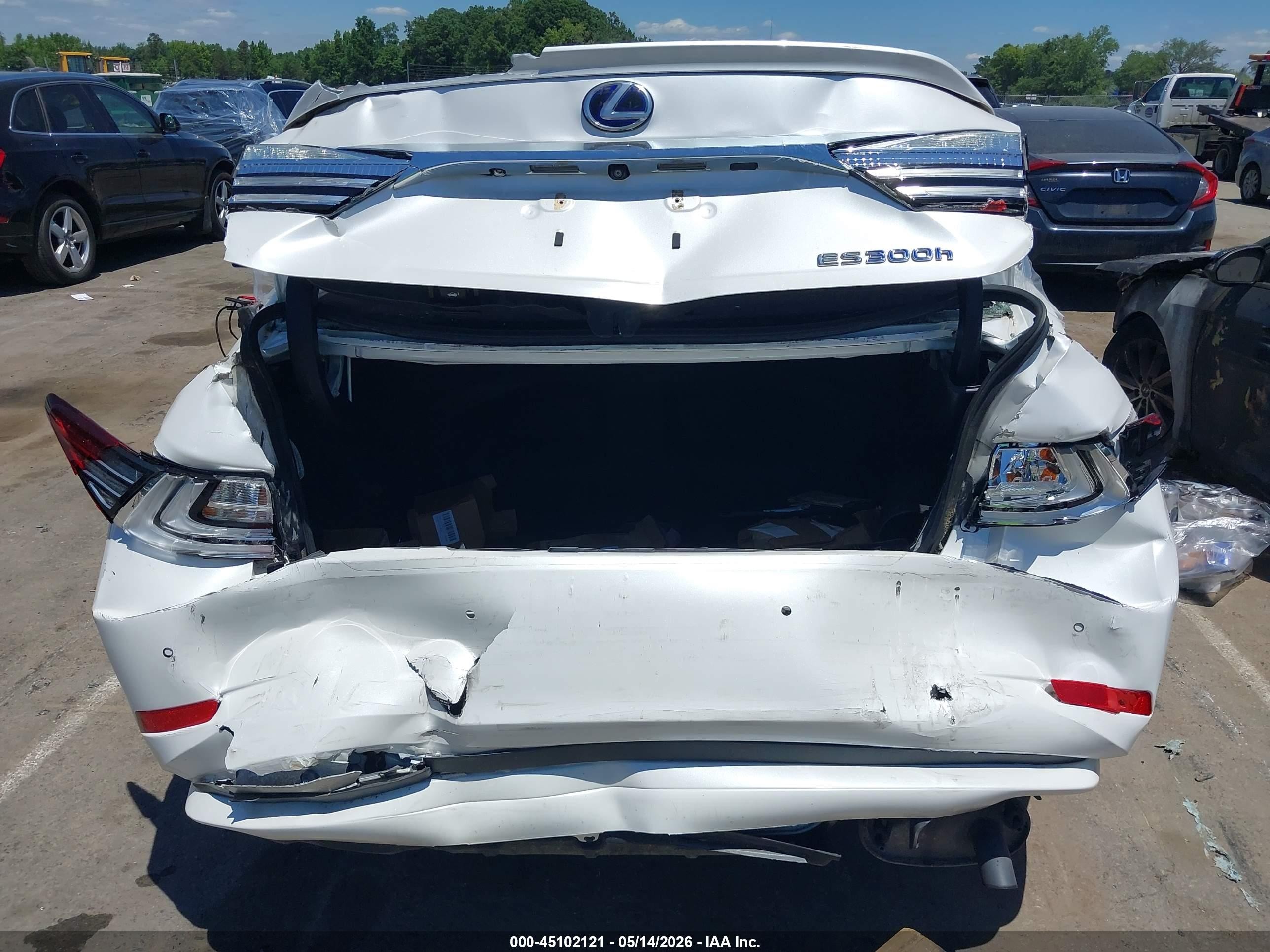 2017 Lexus Es 300h   White vin: JTHBW1GG6H2147650