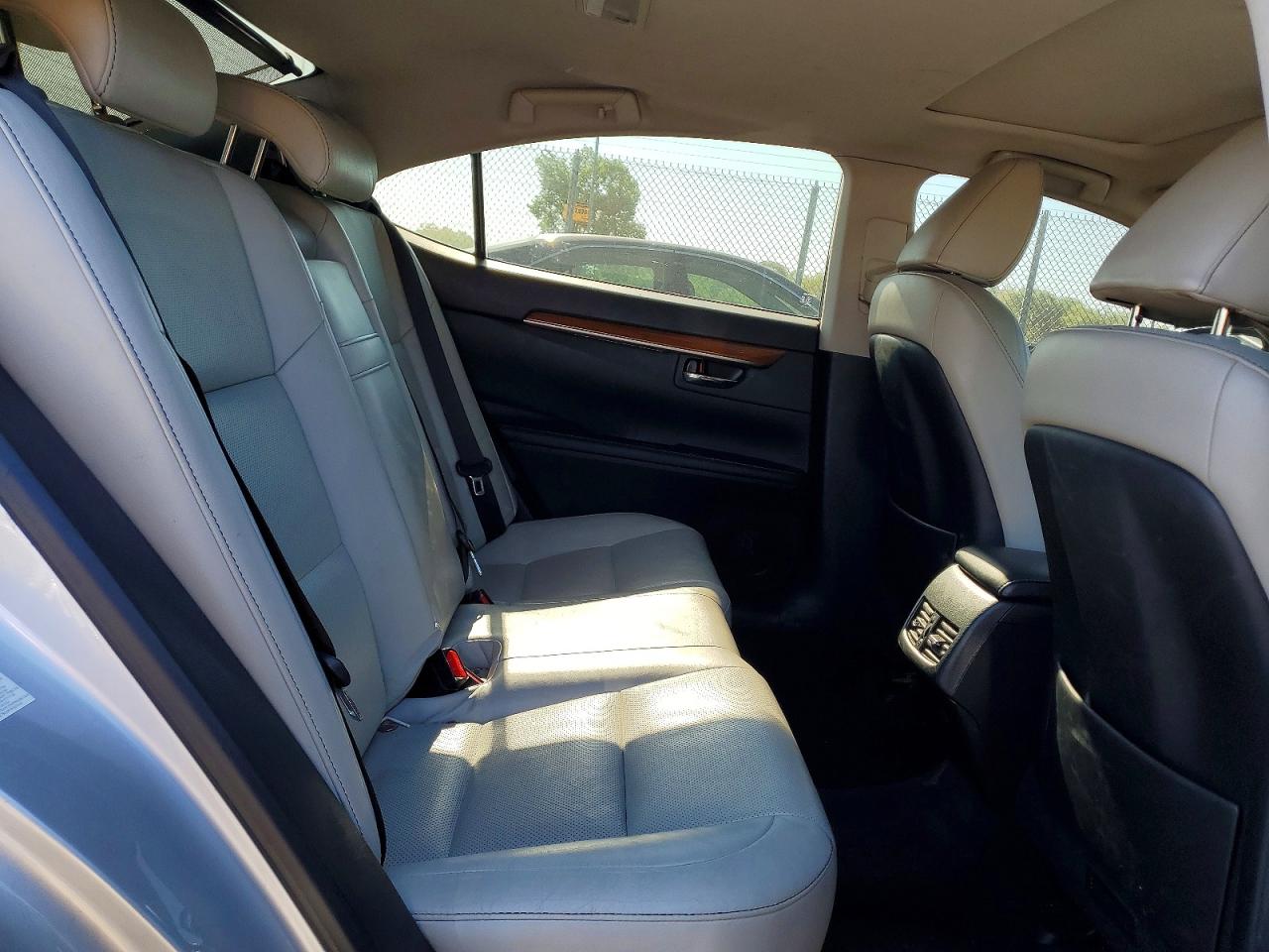 2013 Lexus Es 300 Silver vin: JTHBW1GG7D2015393