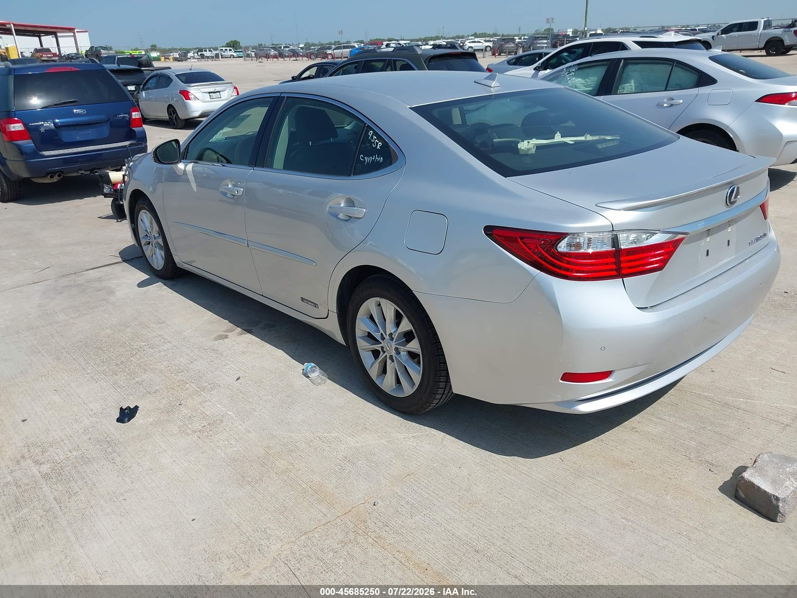 2013 Lexus Es 300h   Silver vin: JTHBW1GG7D2028368