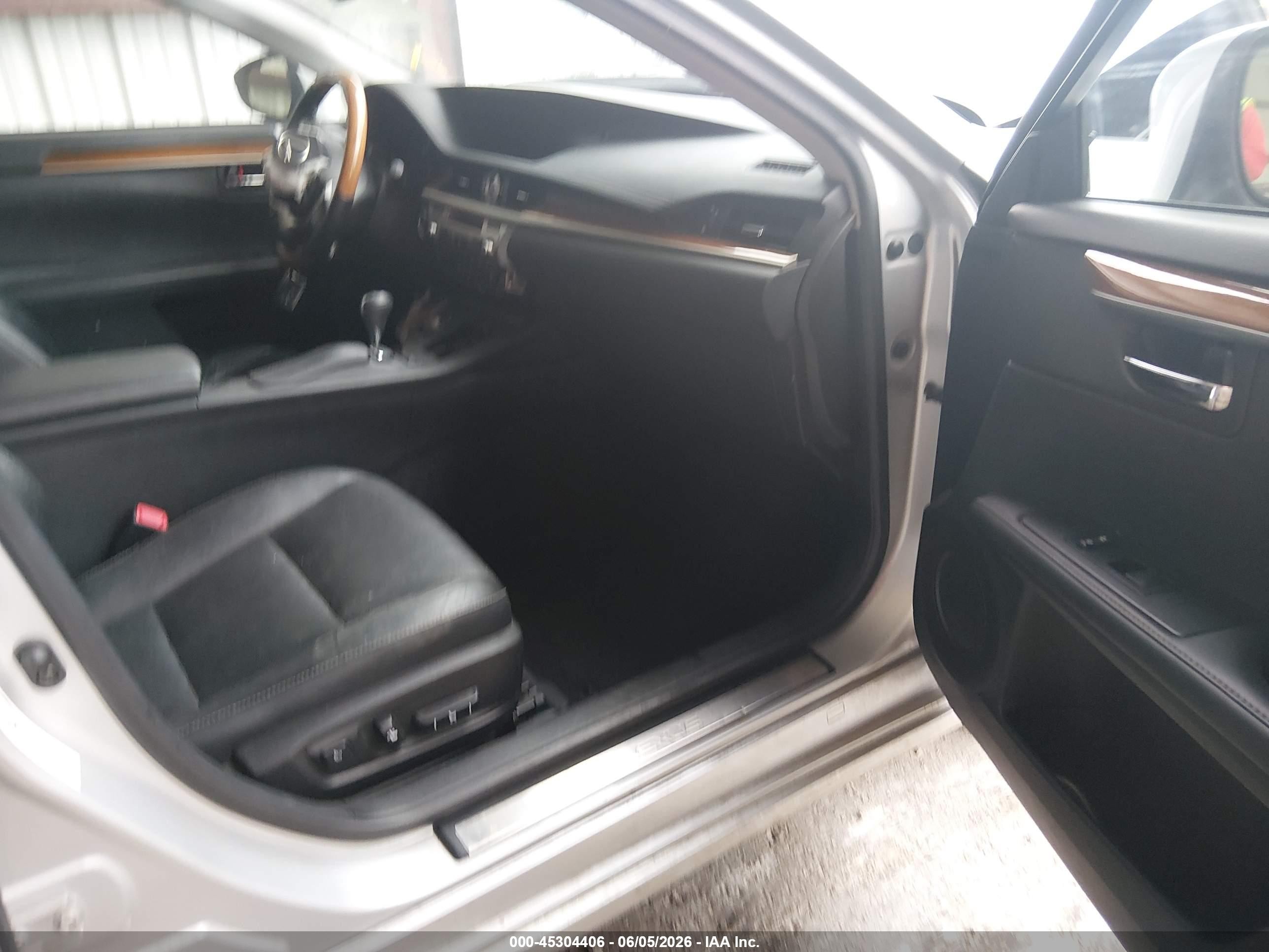 2014 Lexus Es 300h Серый vin: JTHBW1GG7E2054101