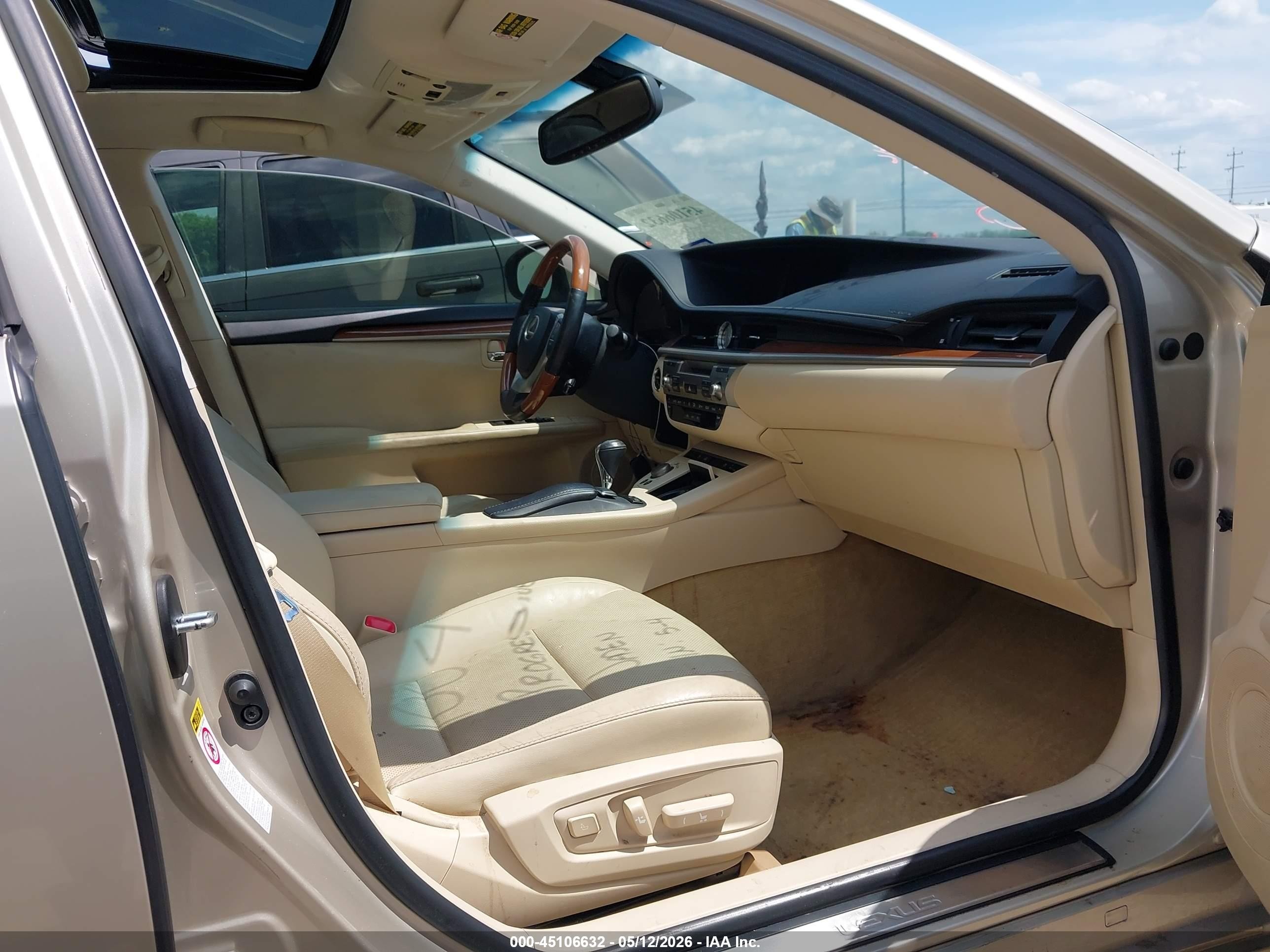 2014 Lexus Es 300h Beige vin: JTHBW1GG7E2058049