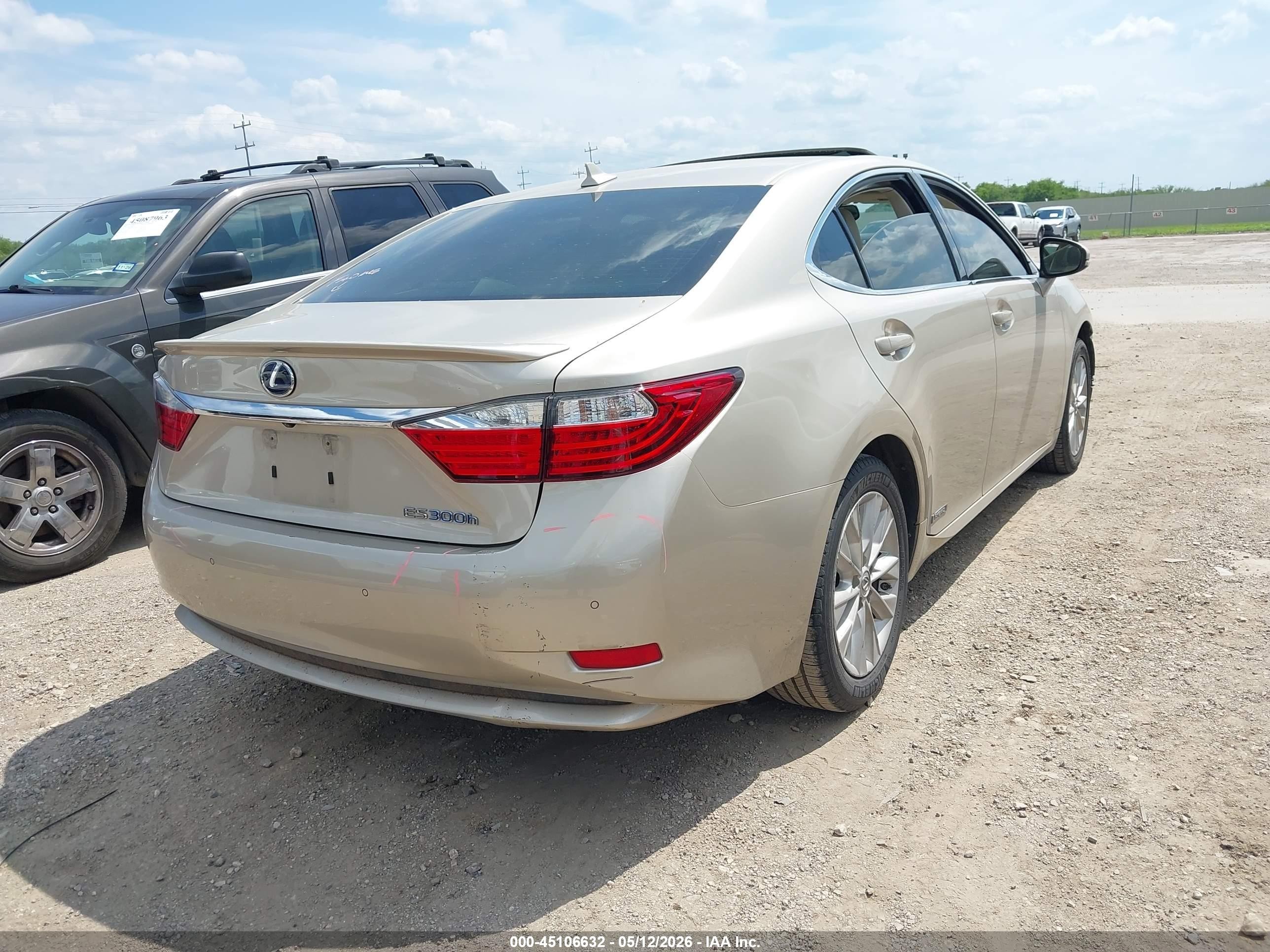 2014 Lexus Es 300h Beige vin: JTHBW1GG7E2058049