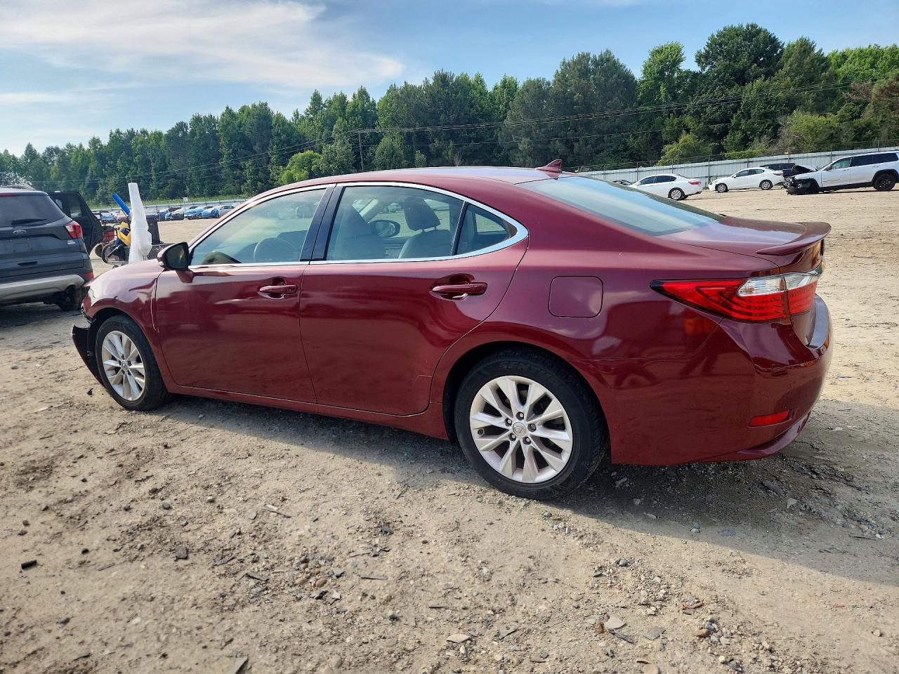 2014 Lexus Es 300h Red vin: JTHBW1GG7E2070895