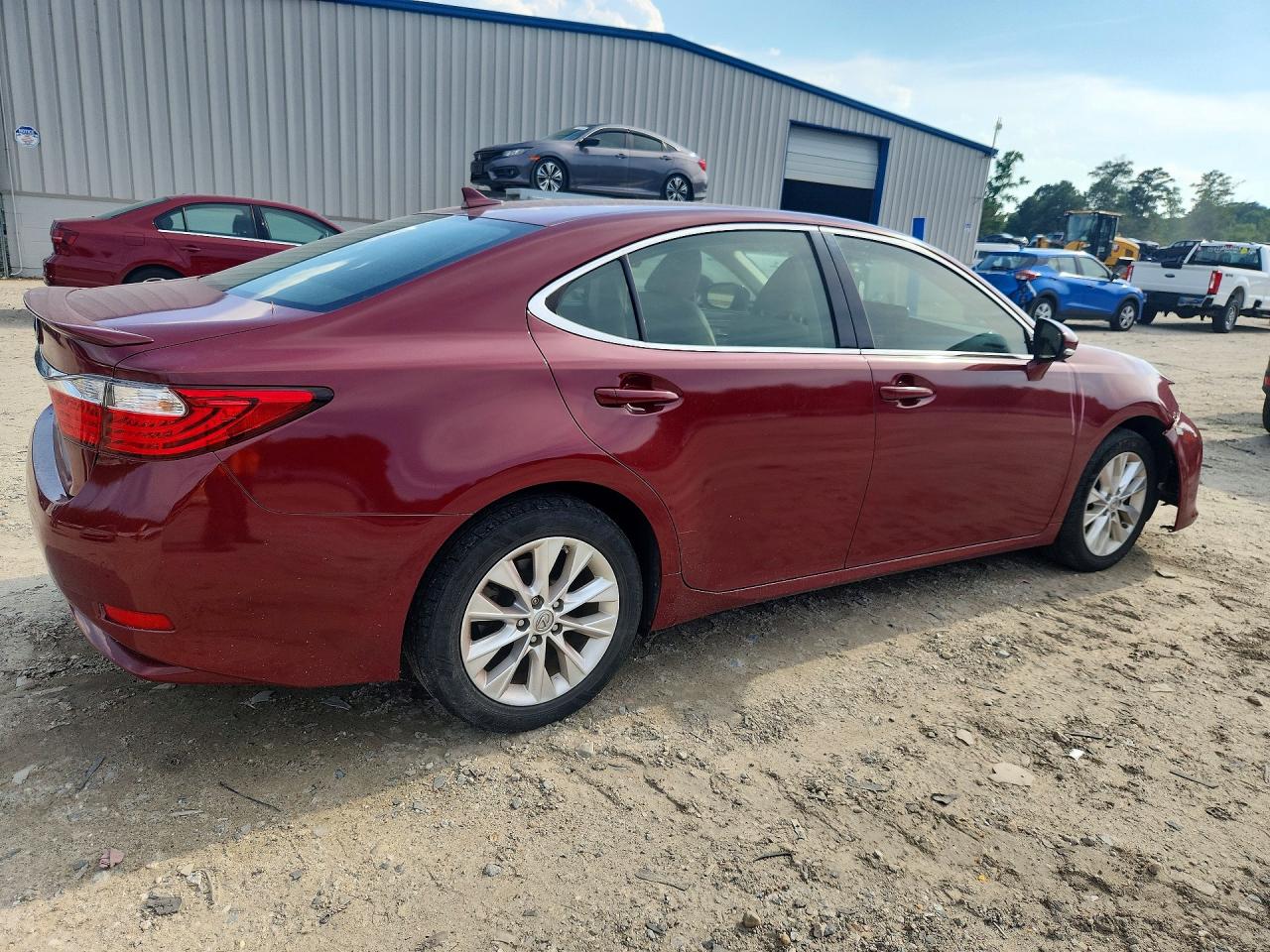 2014 Lexus Es 300h Red vin: JTHBW1GG7E2070895