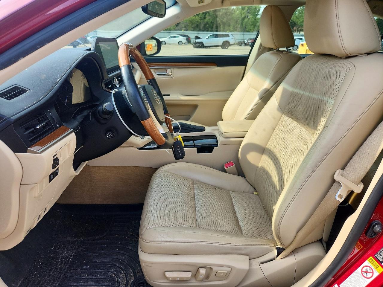 2014 Lexus Es 300h Red vin: JTHBW1GG7E2070895