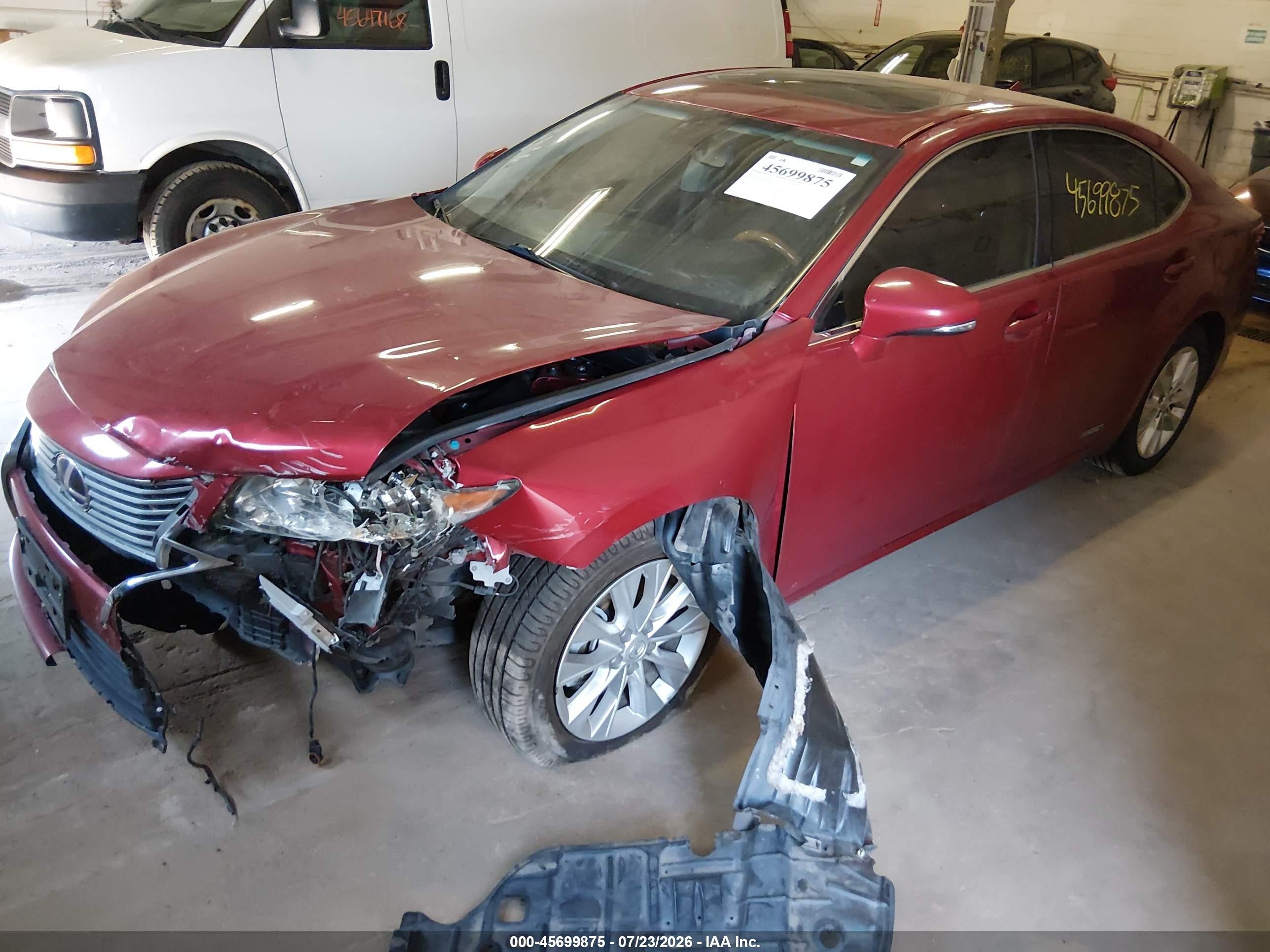 2013 Lexus Es 300h Red vin: JTHBW1GG8D2010641
