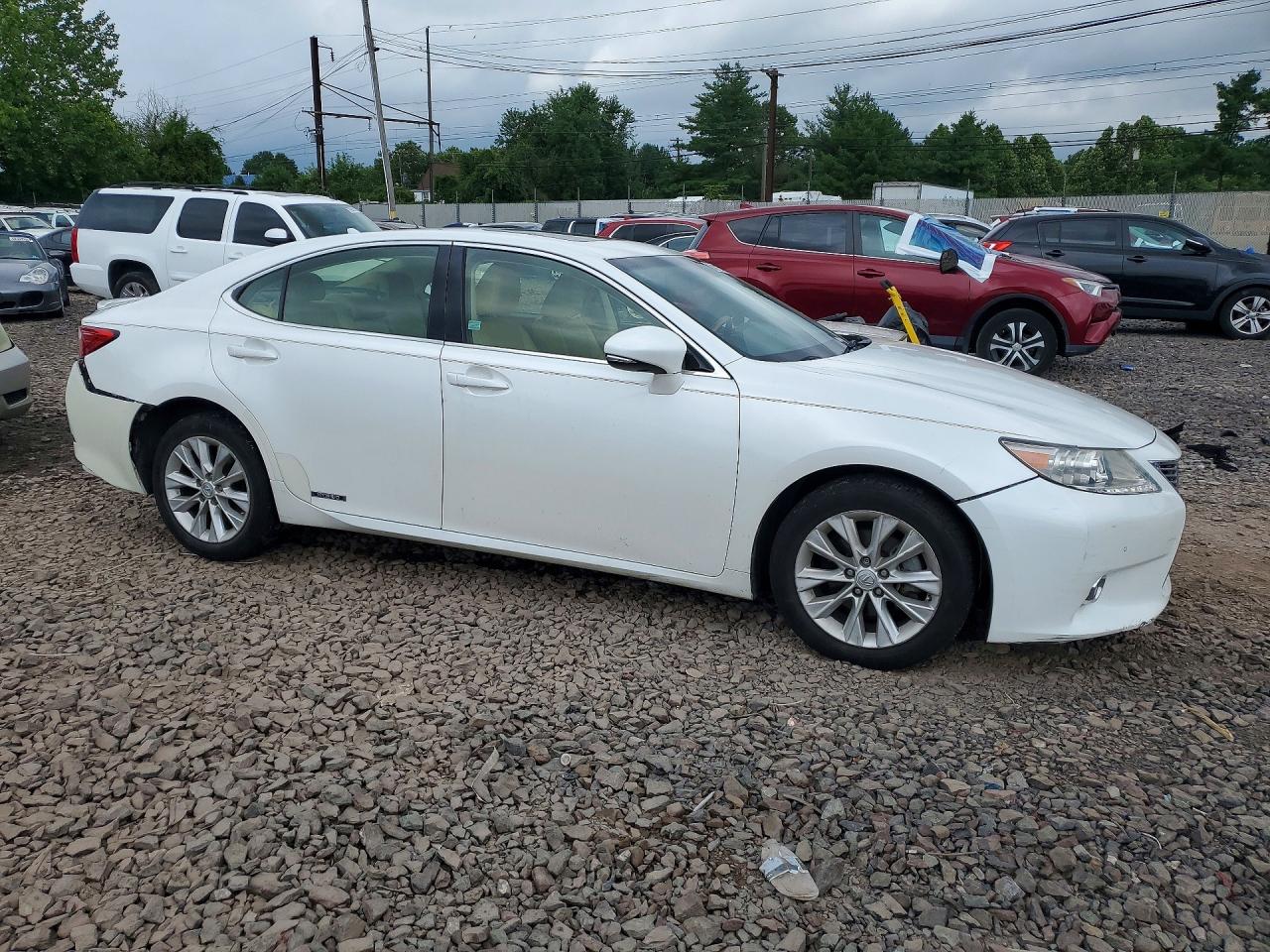 2013 Lexus Es 300h White vin: JTHBW1GG8D2033661