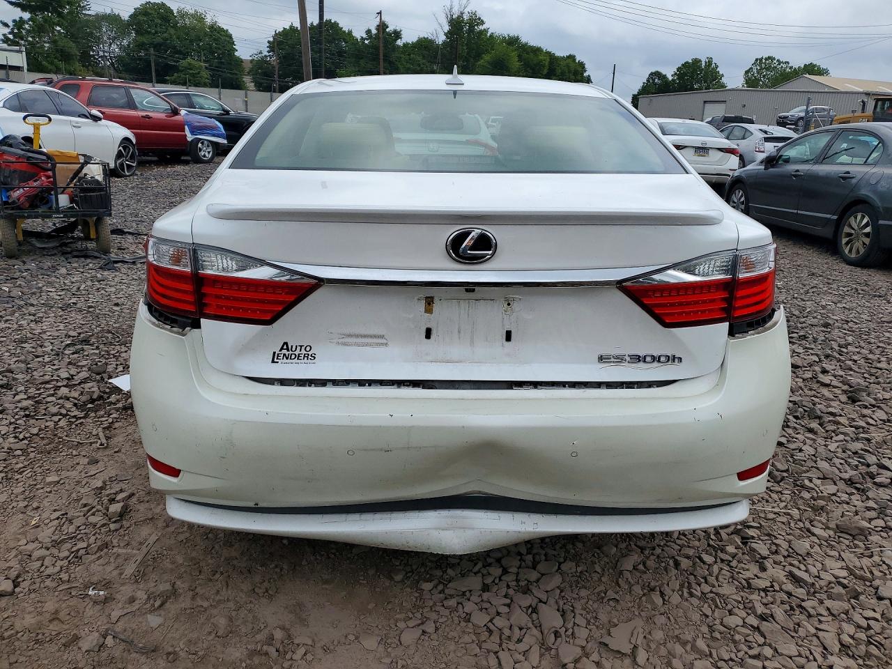 2013 Lexus Es 300h White vin: JTHBW1GG8D2033661