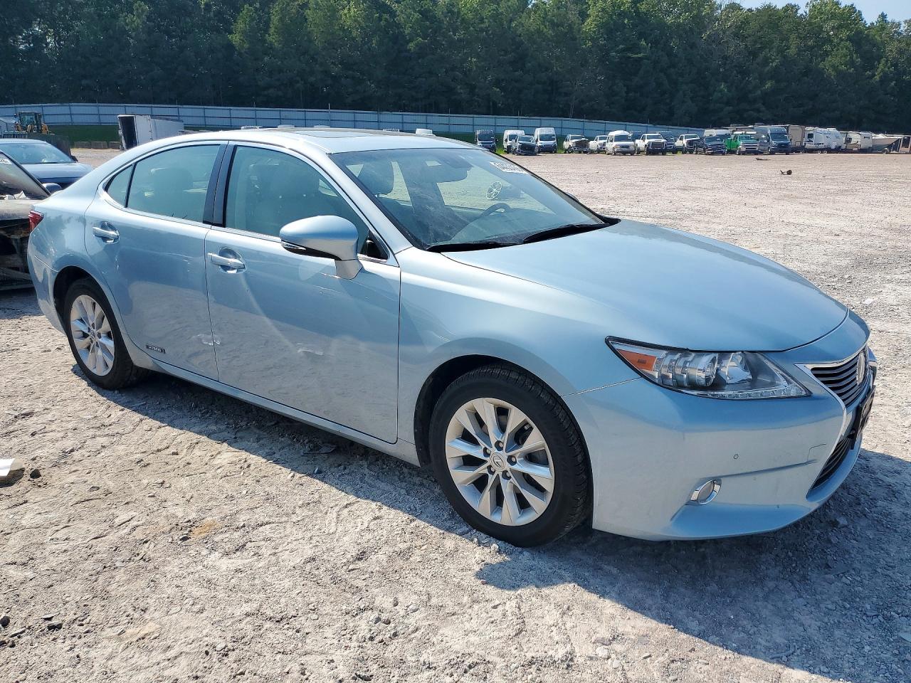 2013 Lexus Es 300h Silver vin: JTHBW1GG8D2034115