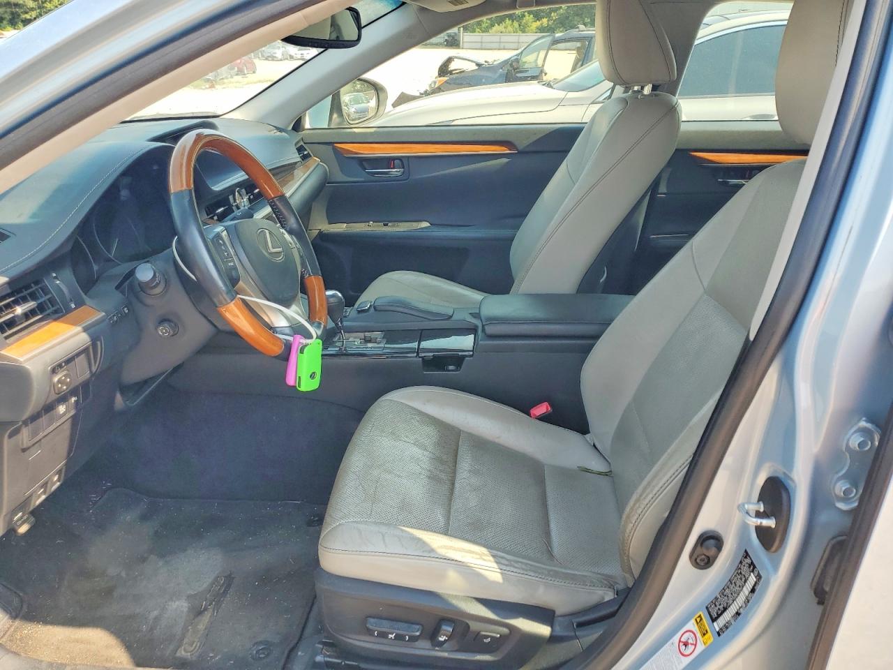 2013 Lexus Es 300h Silver vin: JTHBW1GG8D2034115