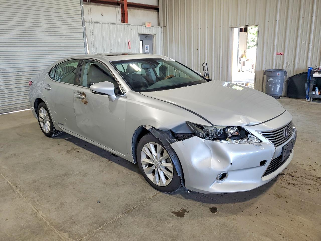 2014 Lexus Es 300h Silver vin: JTHBW1GG8E2039543