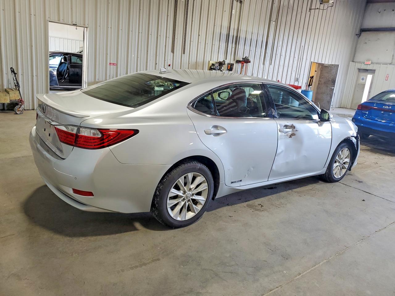 2014 Lexus Es 300h Silver vin: JTHBW1GG8E2039543