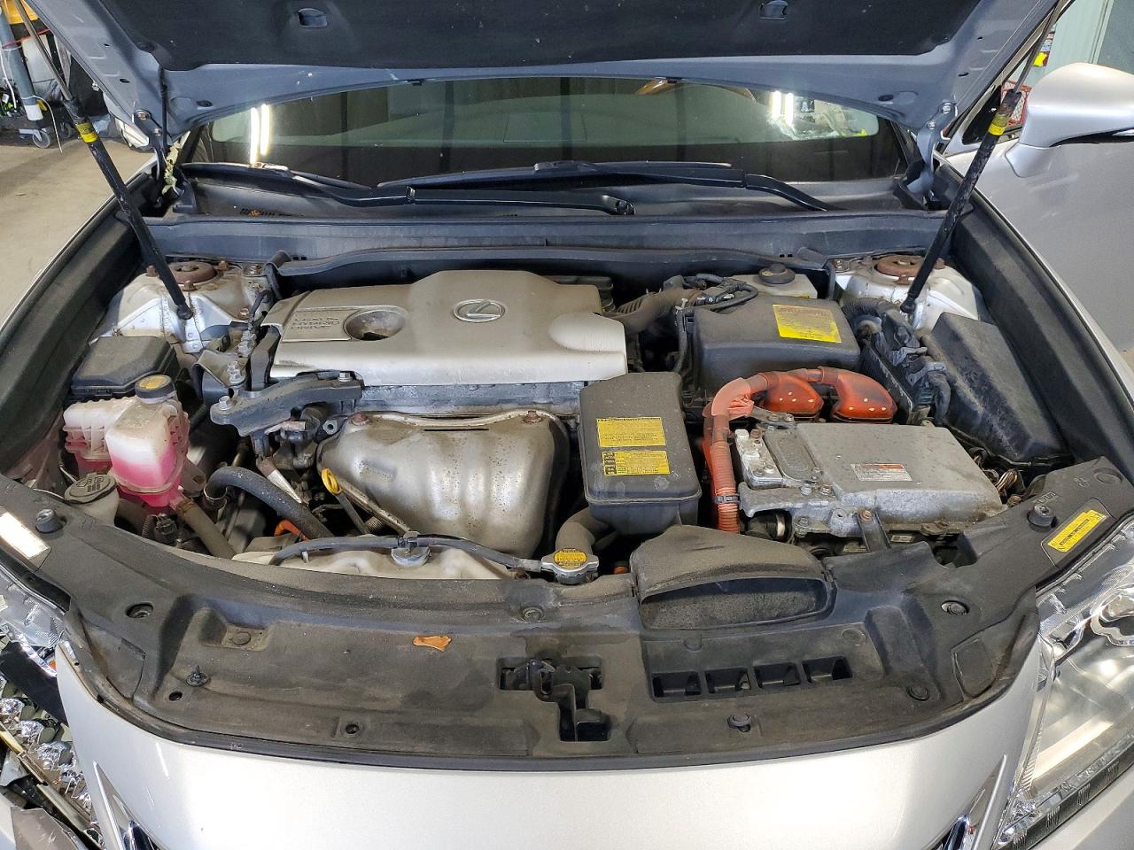 2014 Lexus Es 300h Silver vin: JTHBW1GG8E2039543