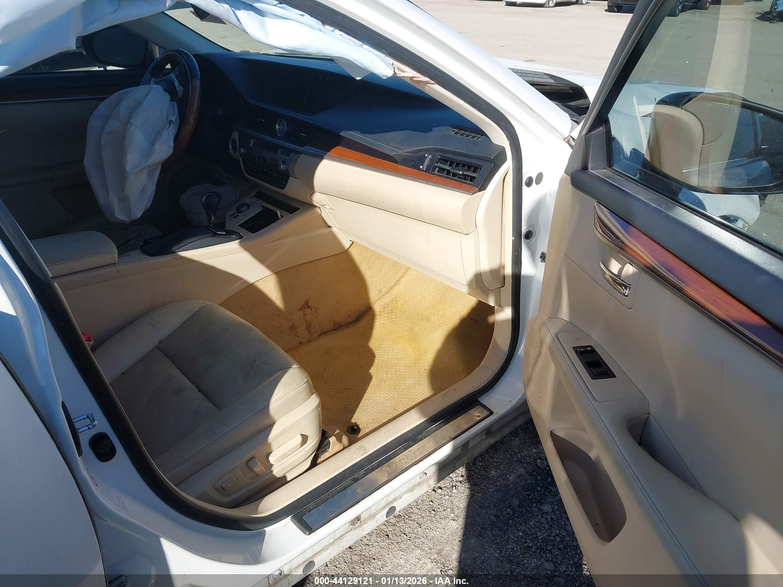 2014 Lexus Es 300h   White vin: JTHBW1GG8E2046573