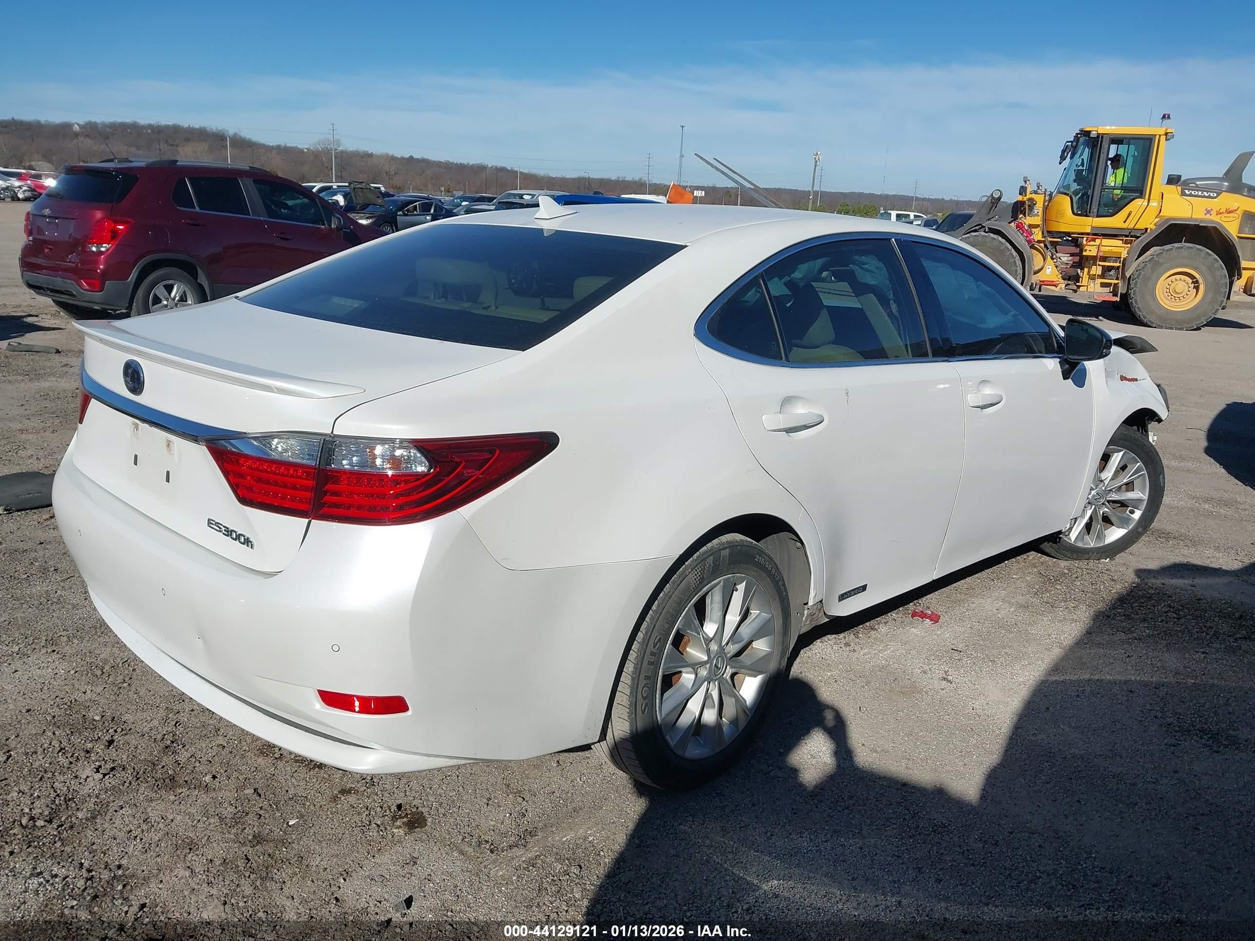 2014 Lexus Es 300h   White vin: JTHBW1GG8E2046573
