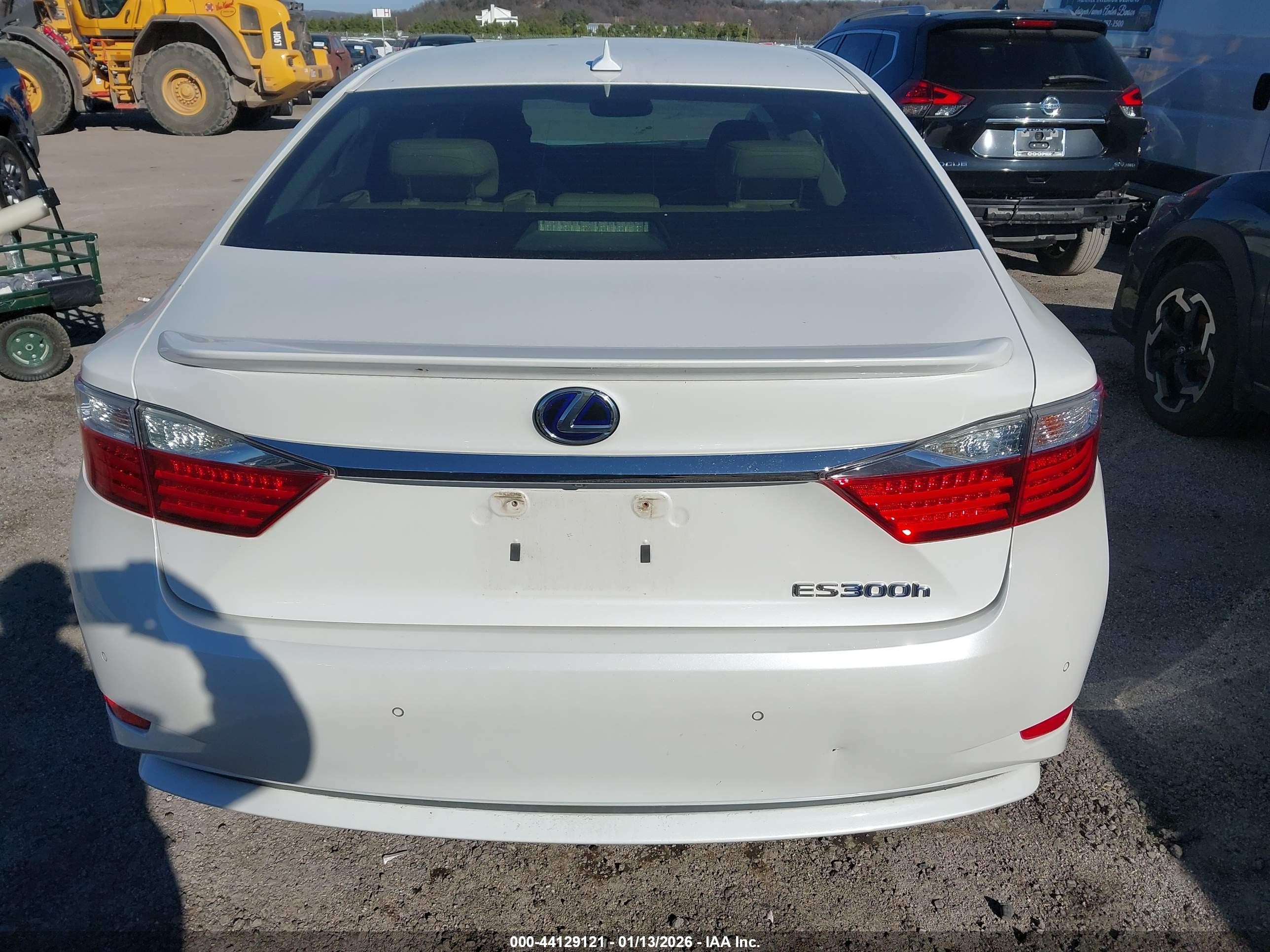 2014 Lexus Es 300h   White vin: JTHBW1GG8E2046573