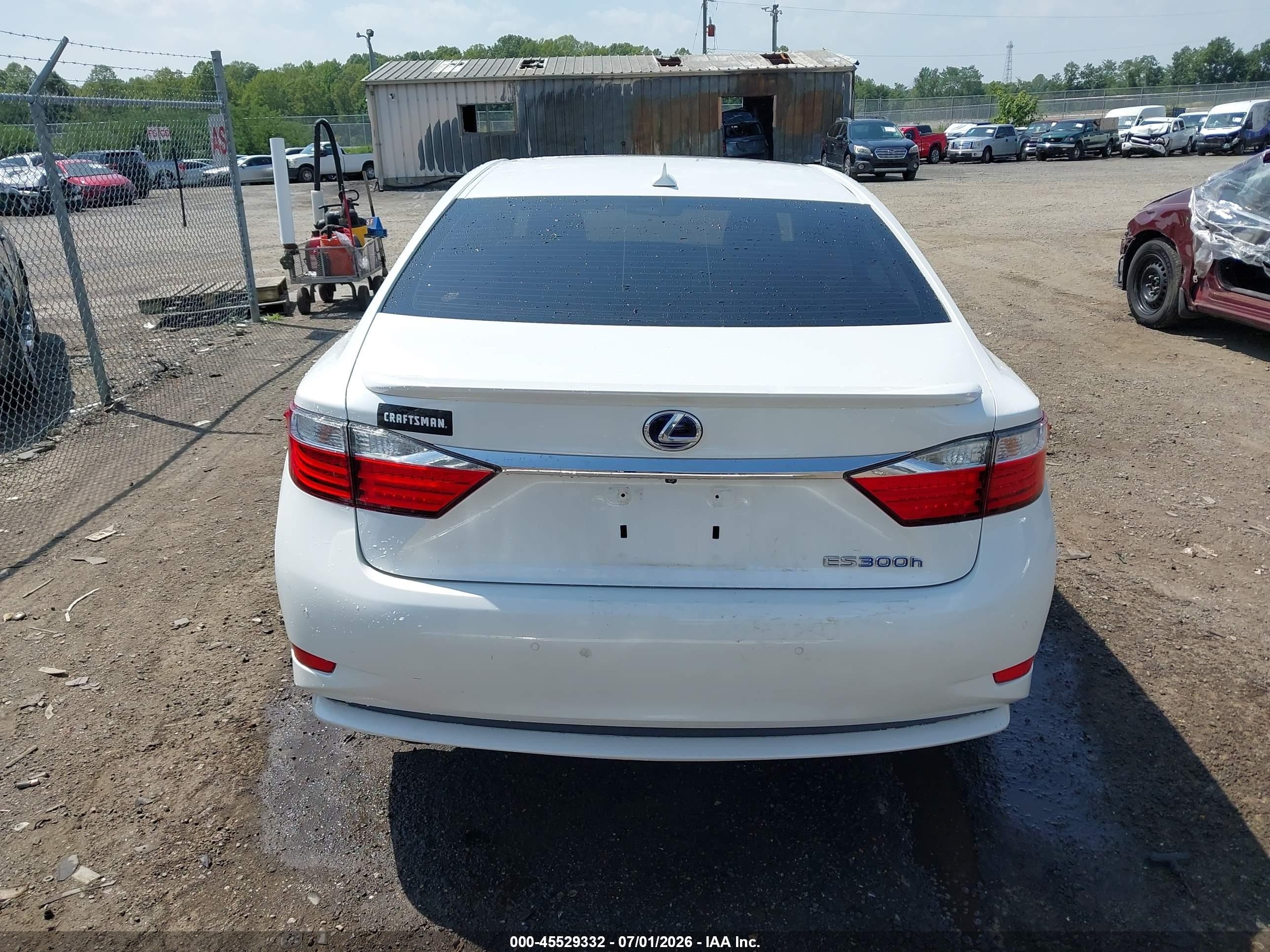 2014 Lexus Es 300h White vin: JTHBW1GG8E2055161
