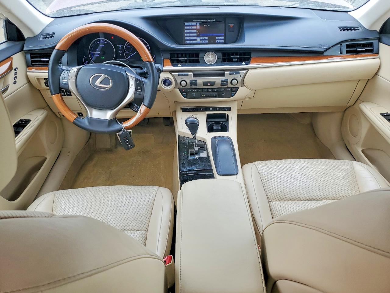 2014 Lexus Es 300h Red vin: JTHBW1GG8E2056133