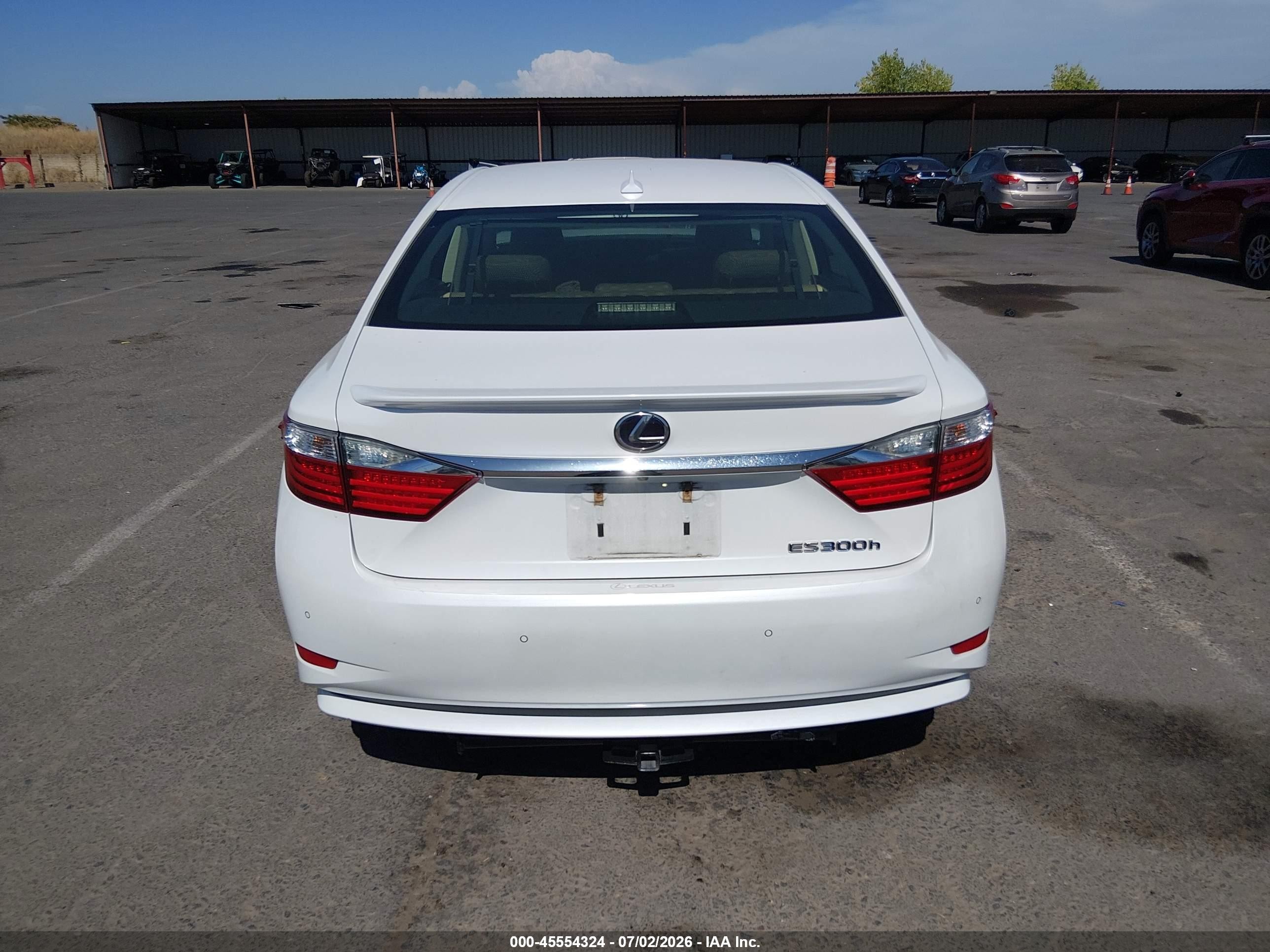 2014 Lexus Es 300h   White vin: JTHBW1GG8E2074177