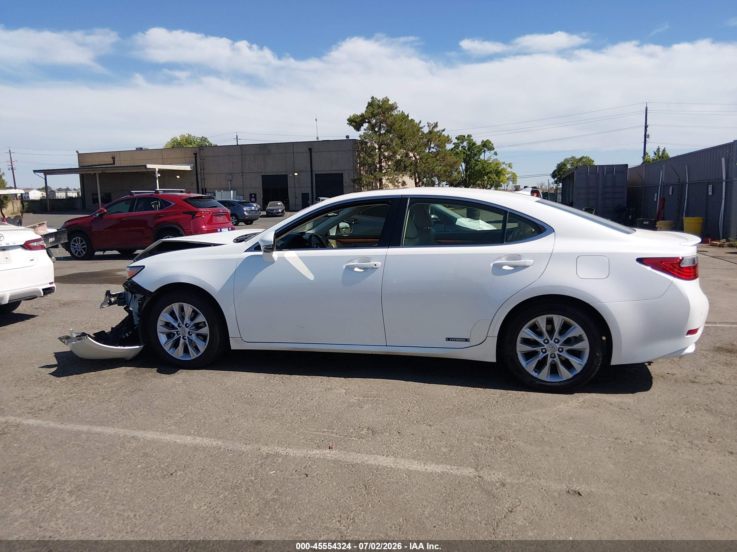 2014 Lexus Es 300h   White vin: JTHBW1GG8E2074177