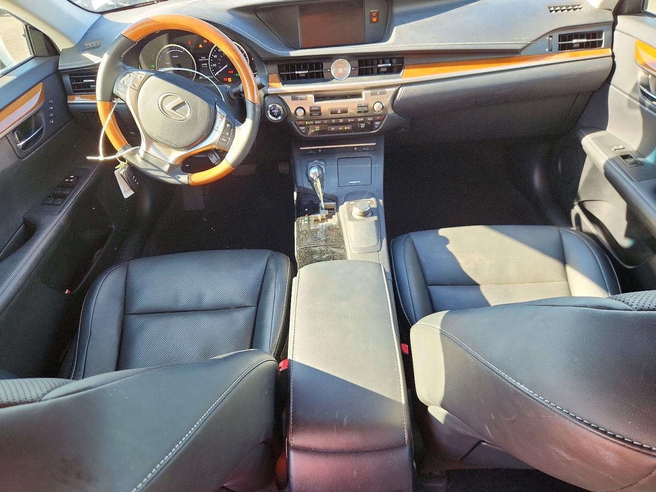 2015 Lexus Es 300h White vin: JTHBW1GG8F2082684
