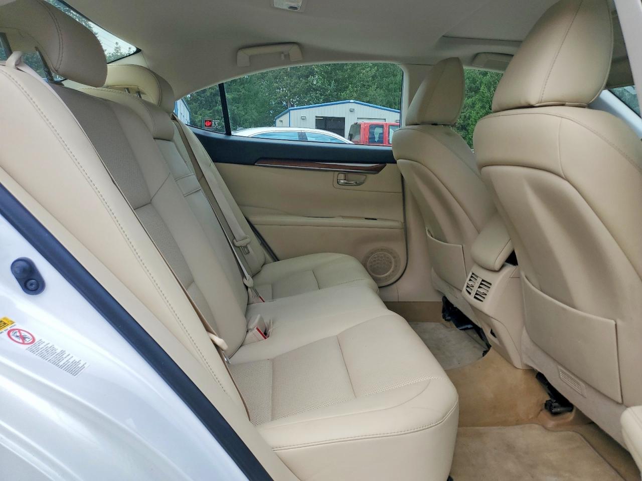 2015 Lexus Es 300h White vin: JTHBW1GG8F2084449