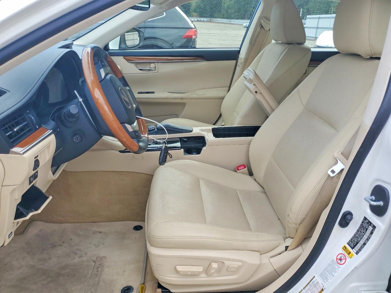 2015 Lexus Es 300h White vin: JTHBW1GG8F2084449