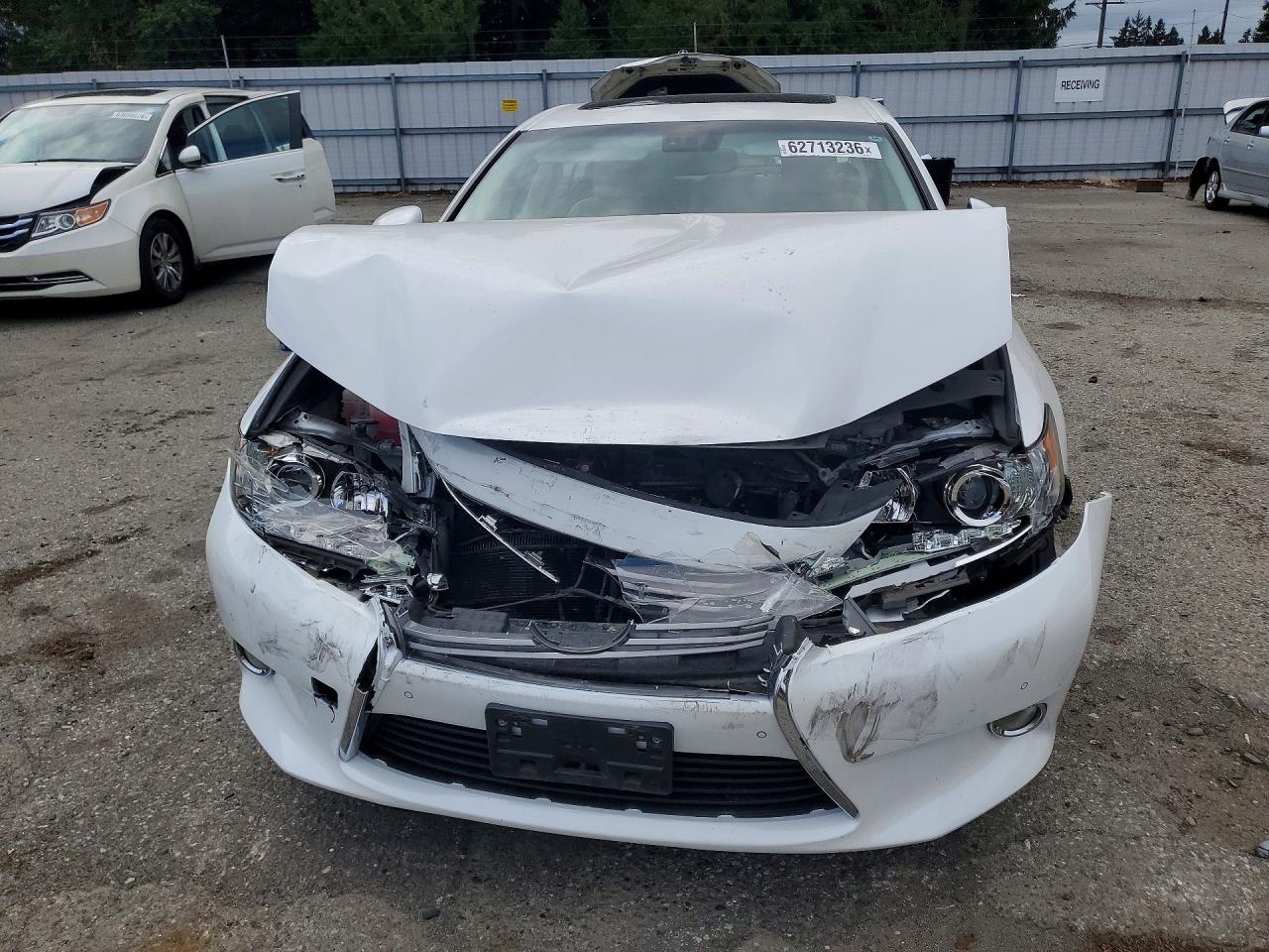 2015 Lexus Es 300h White vin: JTHBW1GG8F2084449