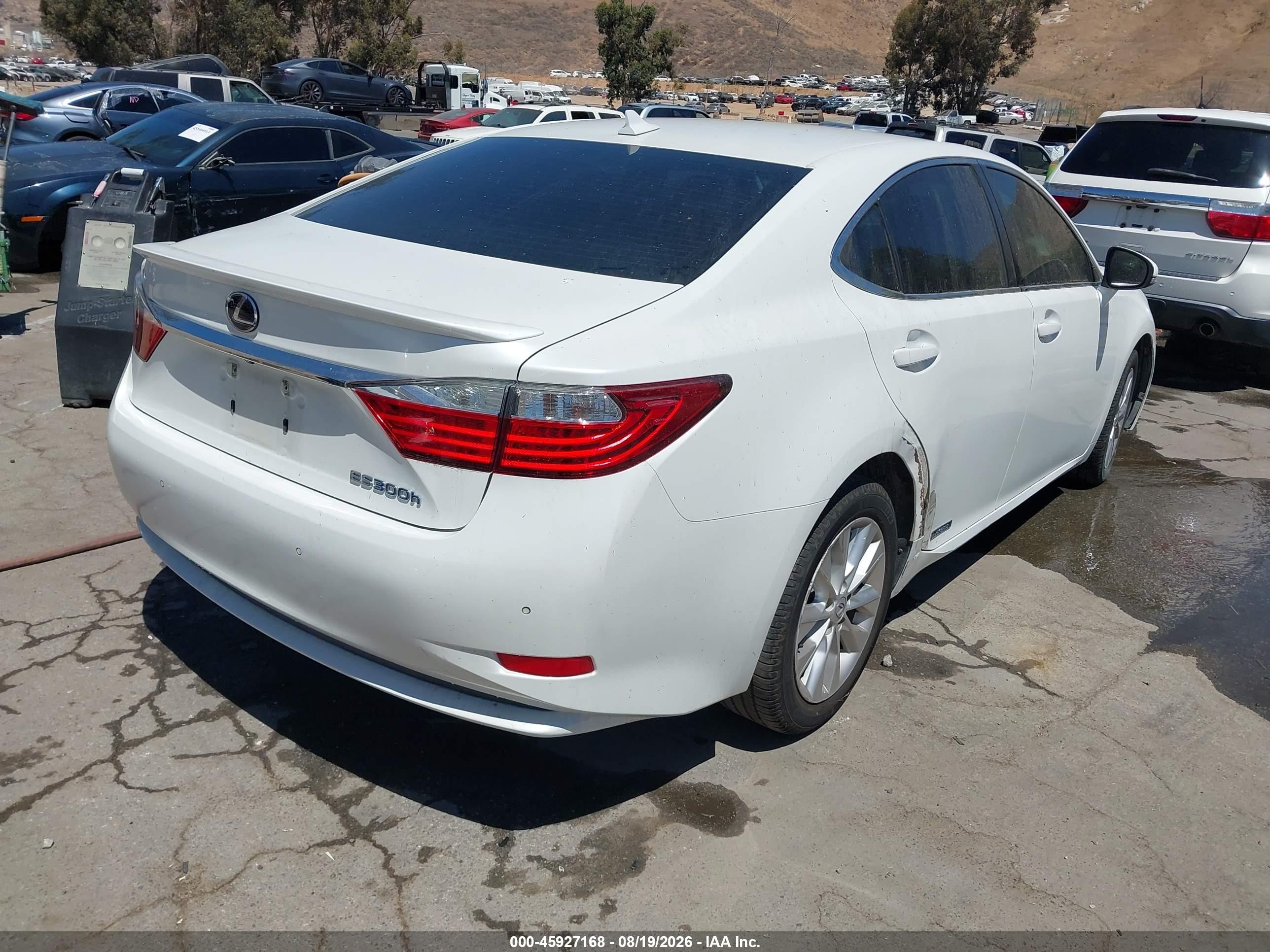 2013 Lexus Es 300h   White vin: JTHBW1GG9D2004606