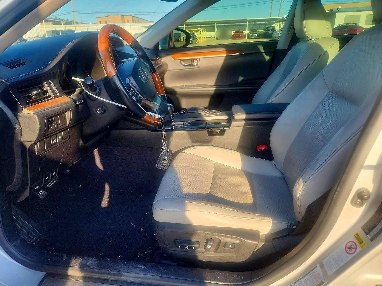 2013 Lexus Es 300h Silver vin: JTHBW1GG9D2004816