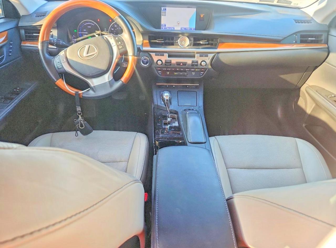 2013 Lexus Es 300h Silver vin: JTHBW1GG9D2004816