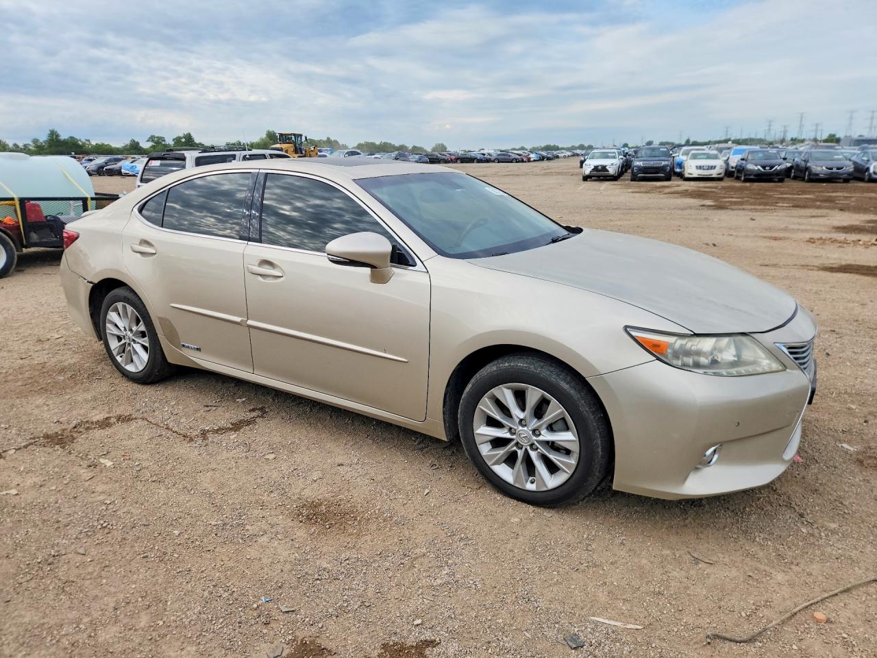 2013 Lexus Es 300h Beige vin: JTHBW1GG9D2007246