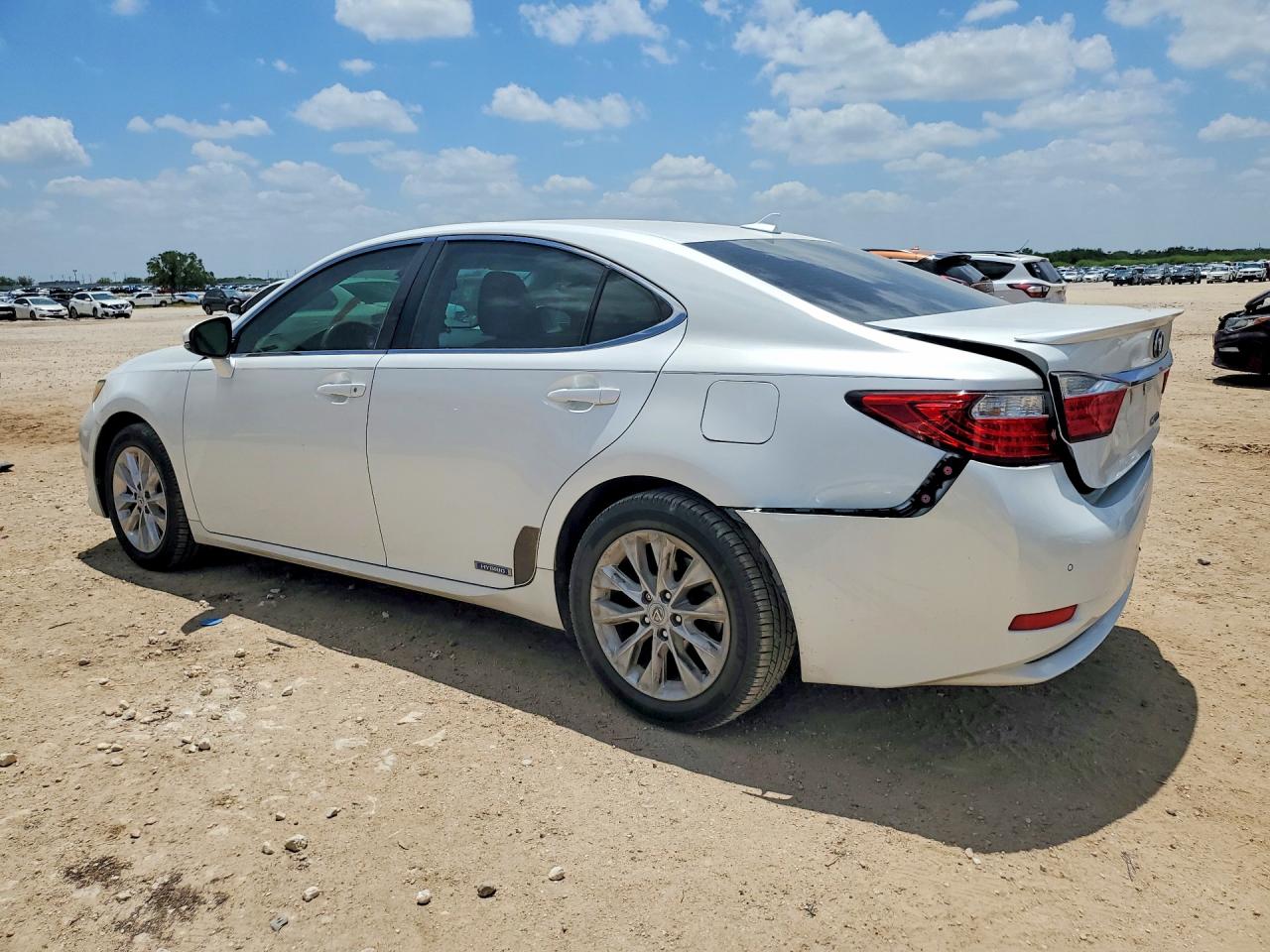 2013 Lexus Es 300h White vin: JTHBW1GG9D2010583
