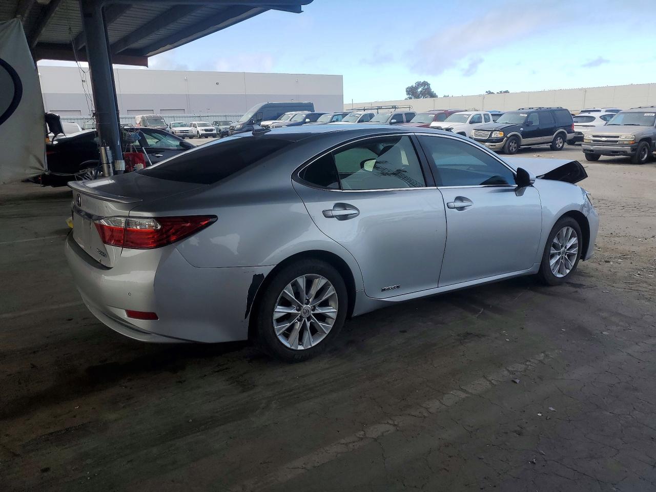 2013 Lexus Es 300h Silver vin: JTHBW1GG9D2013306