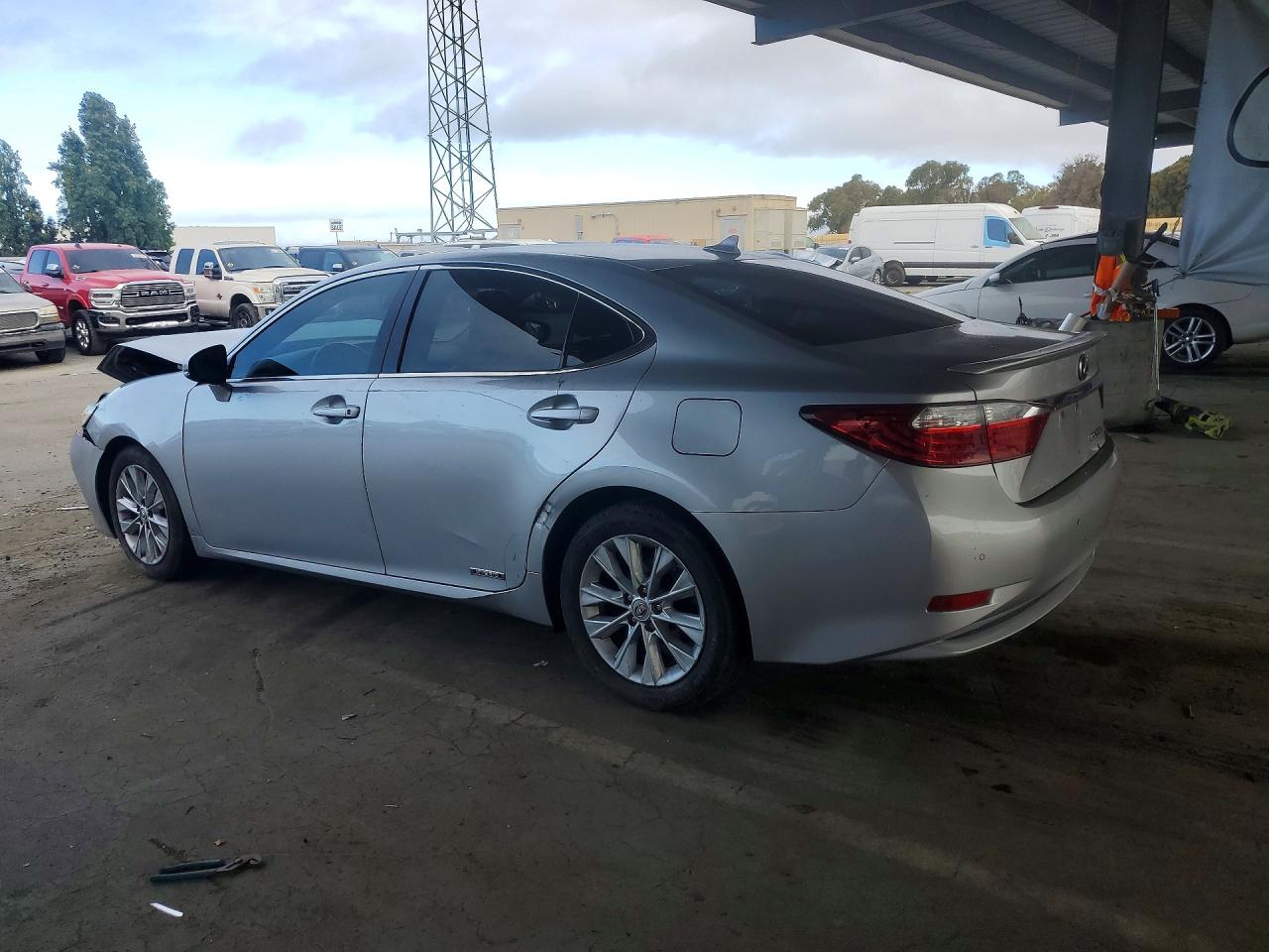 2013 Lexus Es 300h Silver vin: JTHBW1GG9D2013306