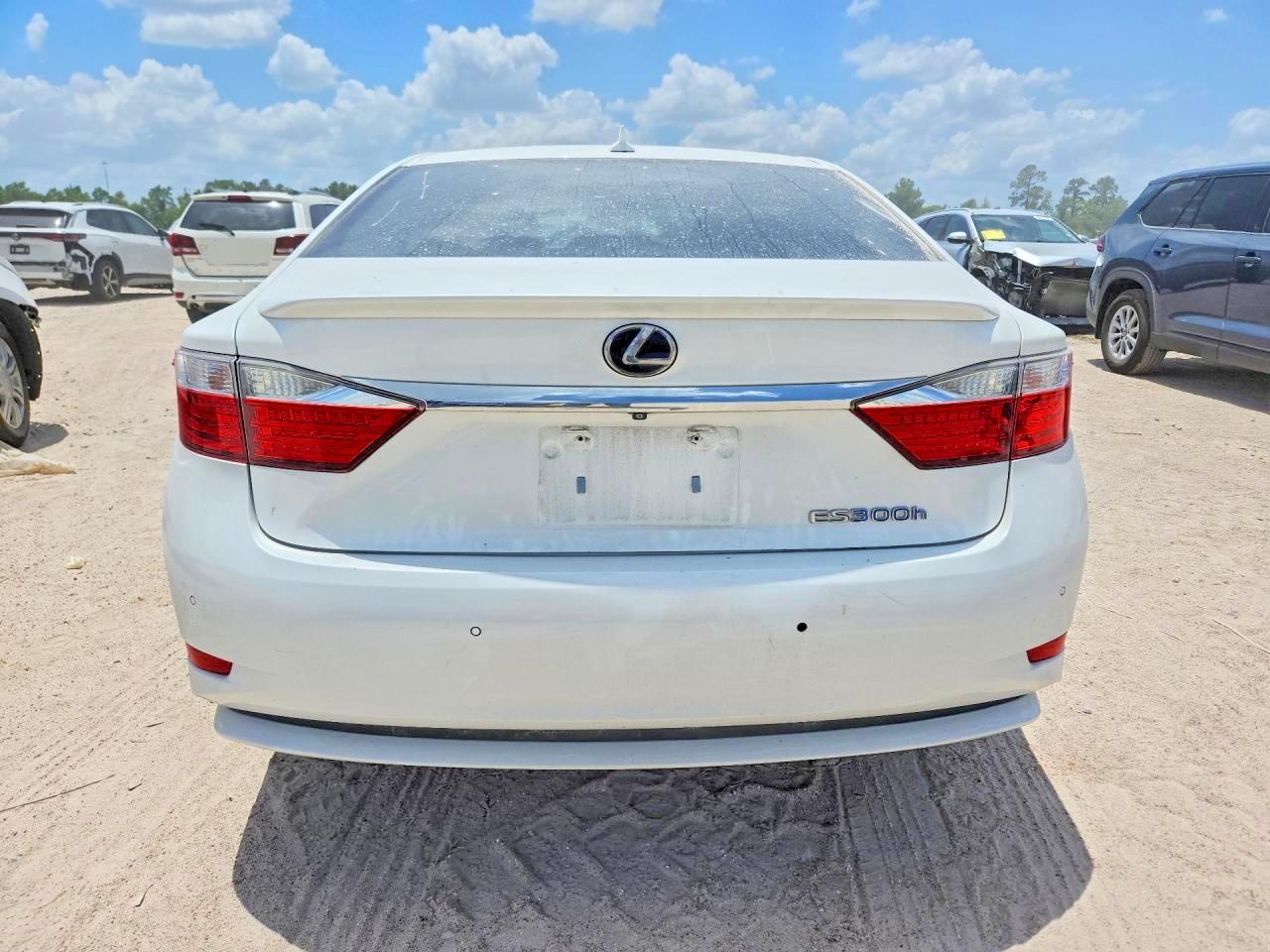 2013 Lexus Es 300h White vin: JTHBW1GG9D2019817