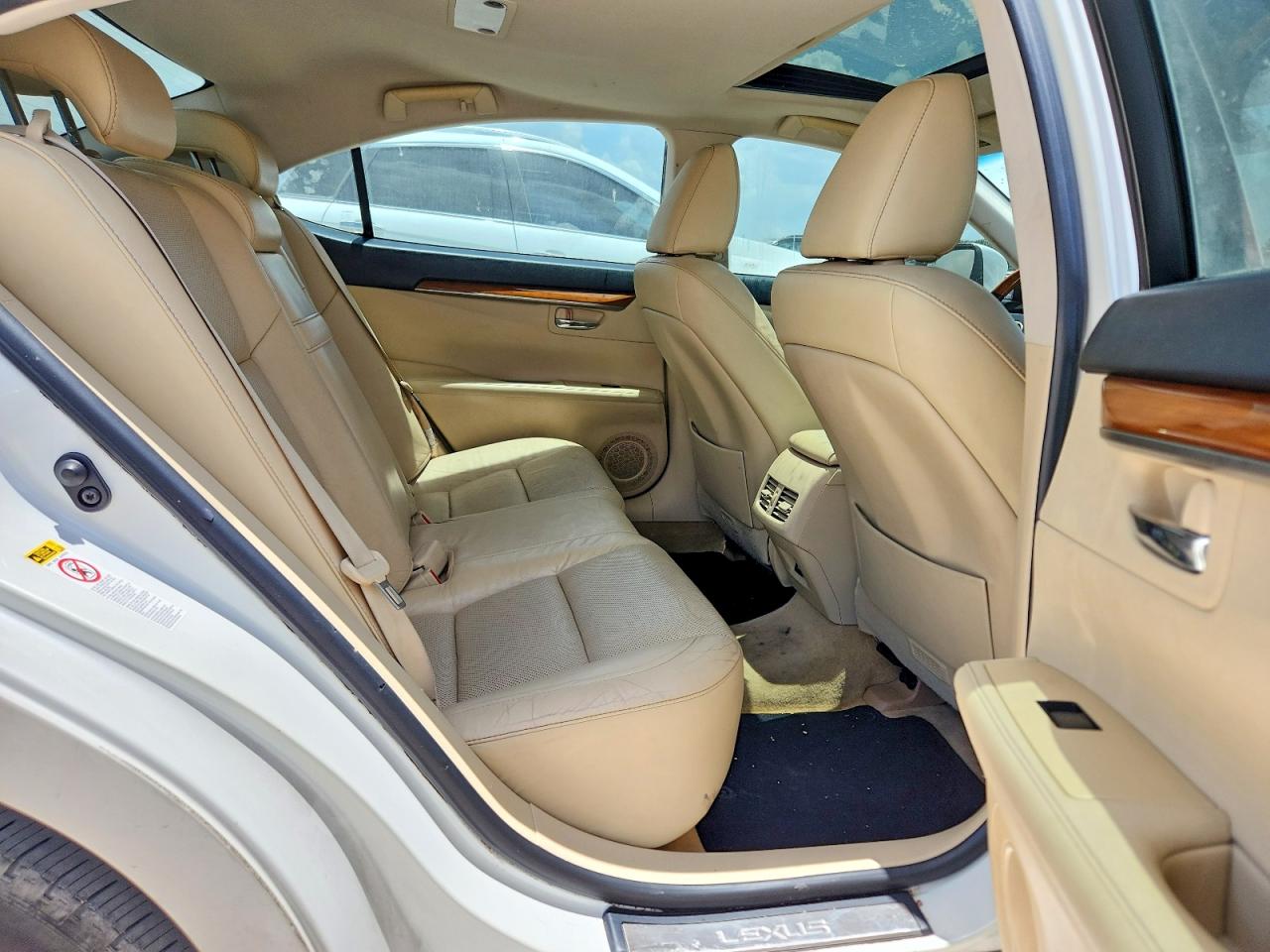2013 Lexus Es 300h White vin: JTHBW1GG9D2019817