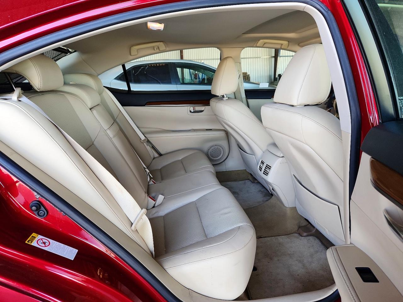 2013 Lexus Es 300h Red vin: JTHBW1GG9D2030879