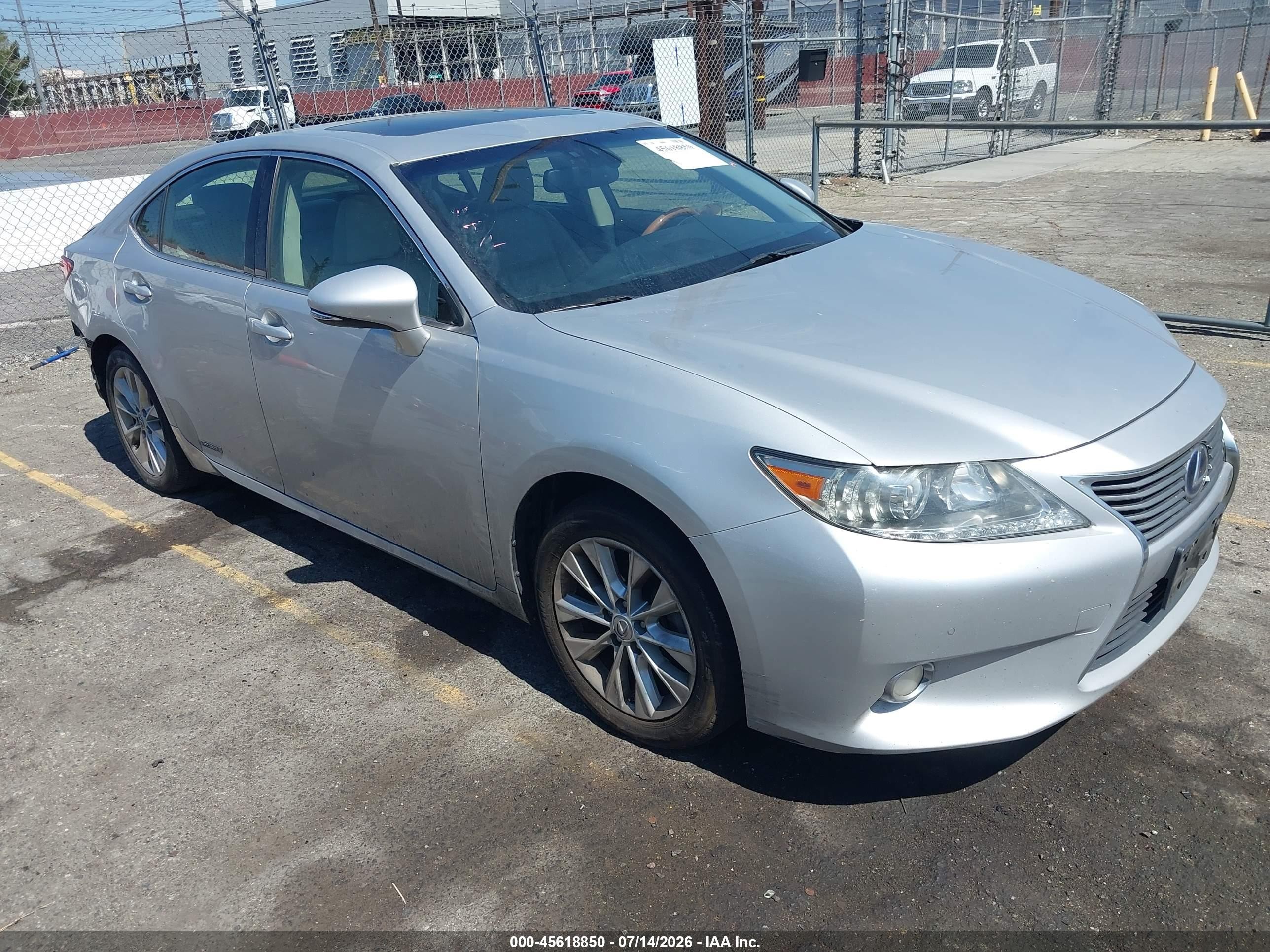 2013 Lexus Es 300h   Silver vin: JTHBW1GG9D2033040