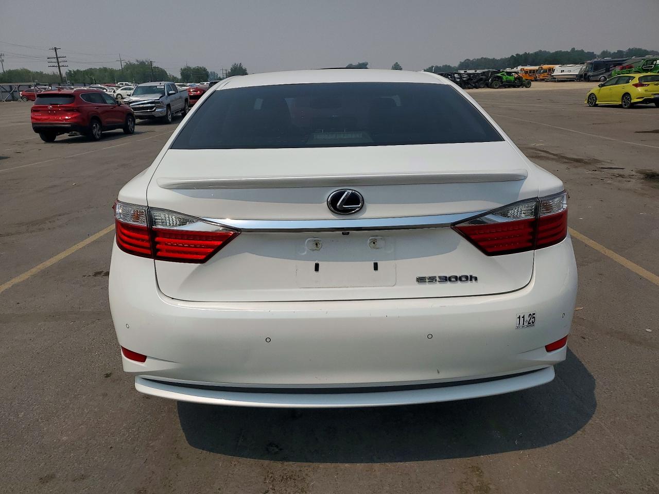 2014 Lexus Es 300h White vin: JTHBW1GG9E2042788