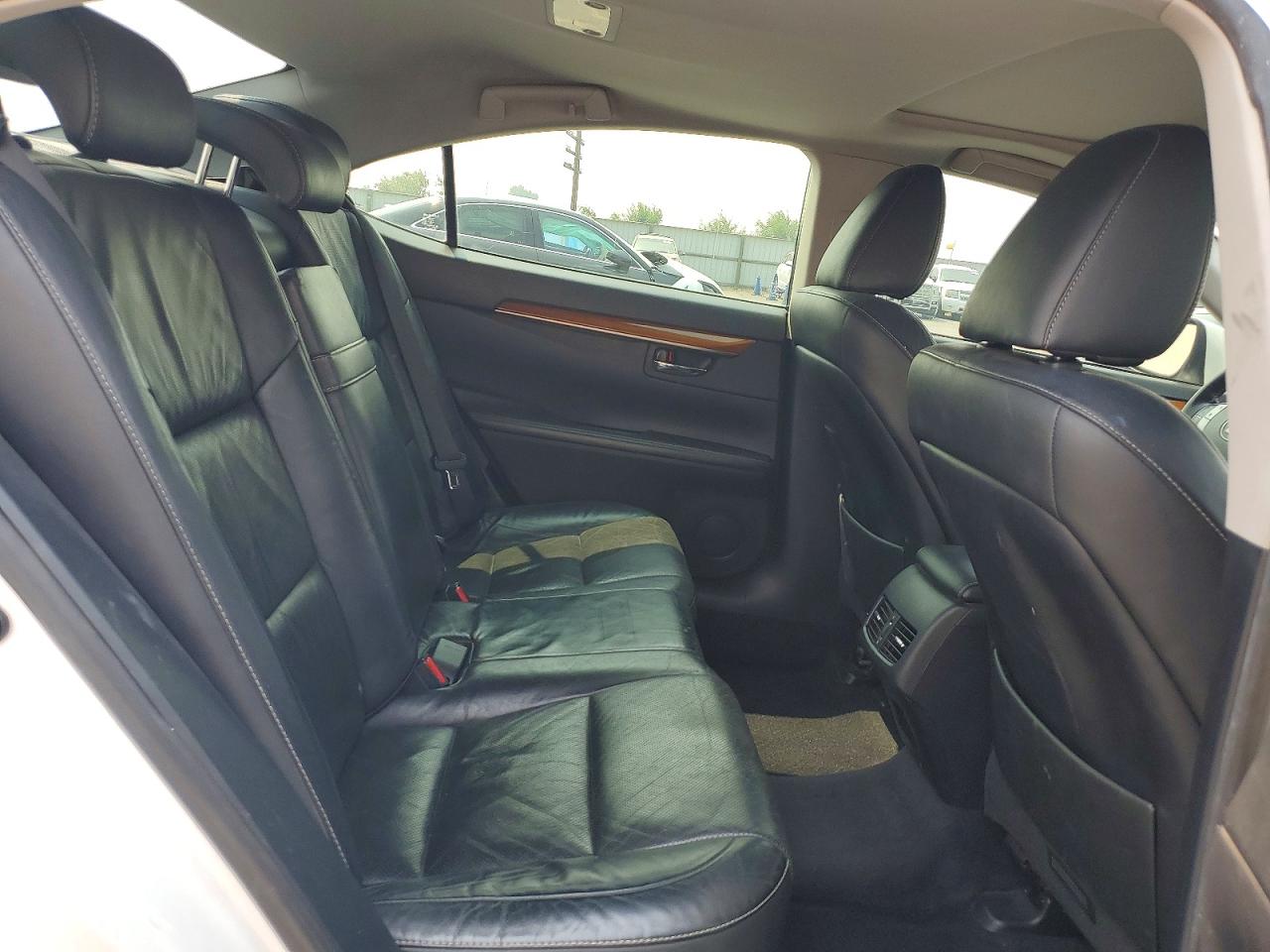 2014 Lexus Es 300h White vin: JTHBW1GG9E2042788