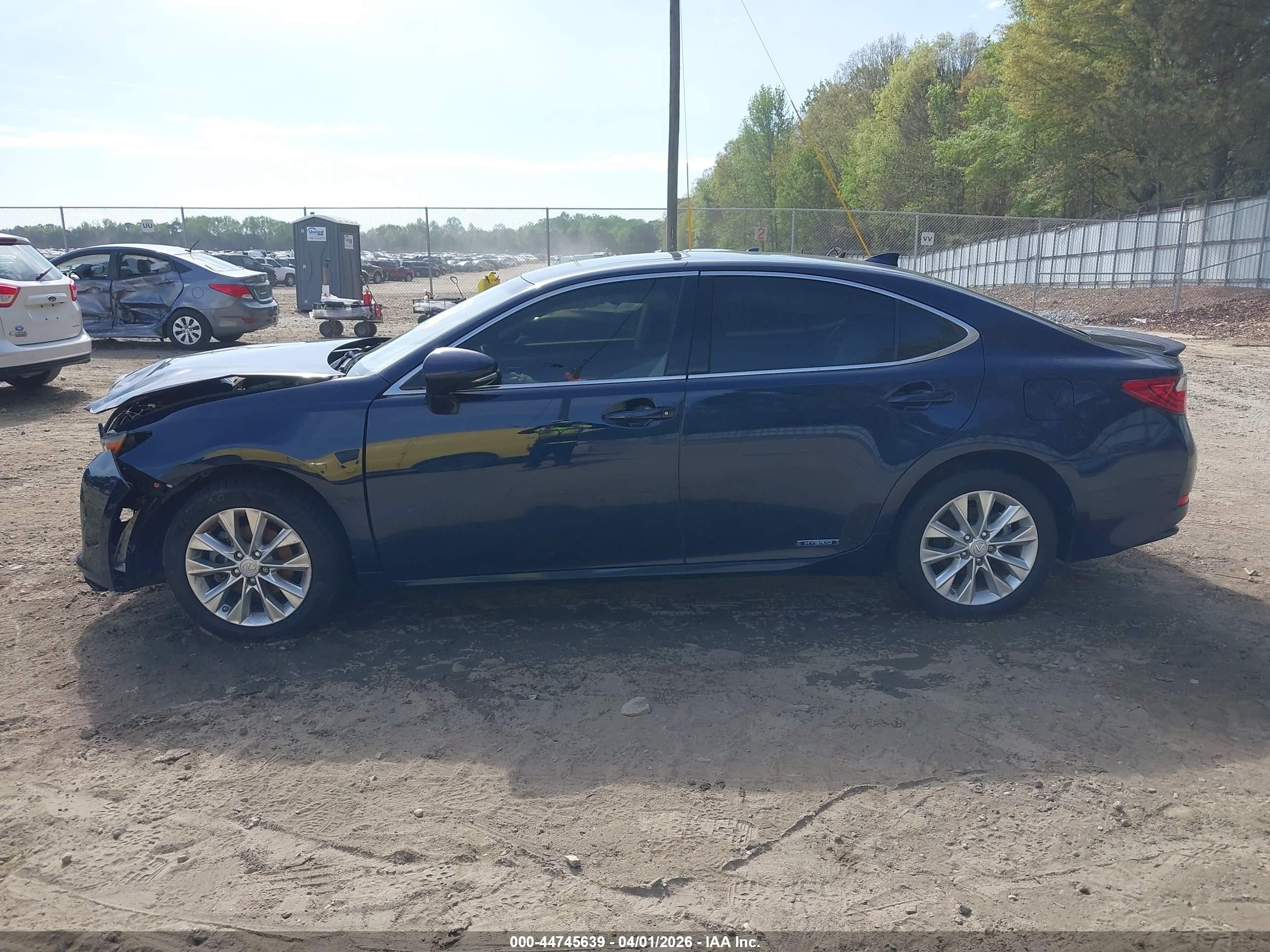 2015 Lexus Es 300h   Blue vin: JTHBW1GG9F2092592