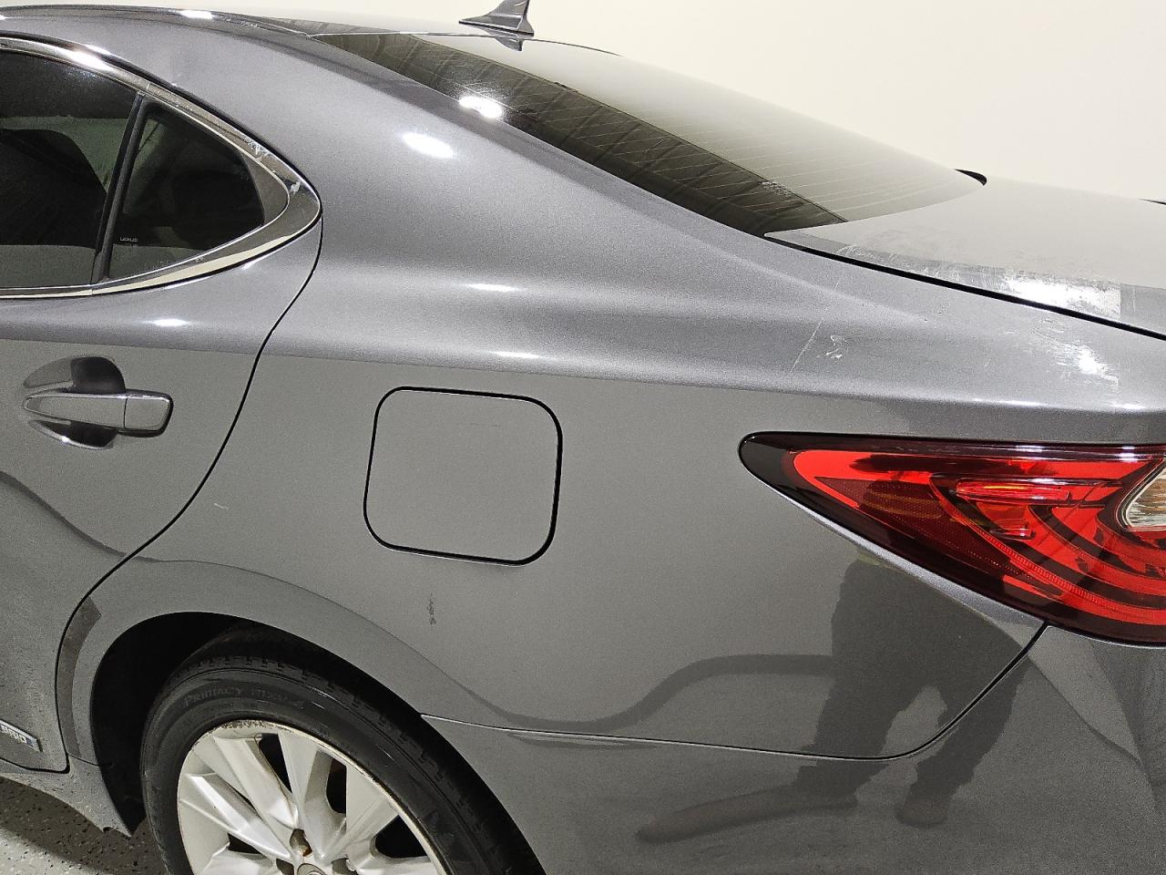 2013 Lexus Es 300h Blue vin: JTHBW1GGXD2004601 Damage: Left Qtr Panel, Multiple Scratches Light, 4