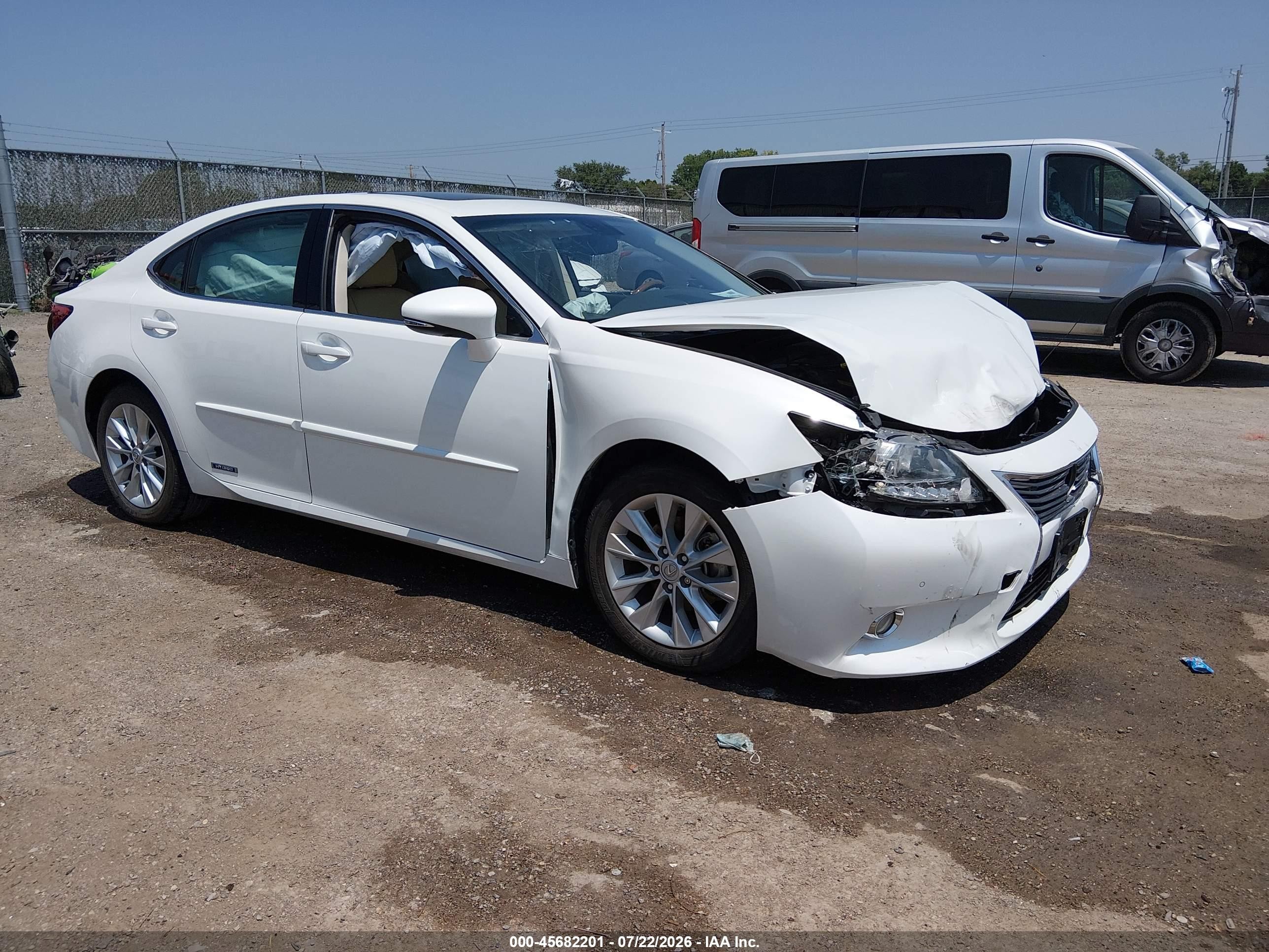 2013 Lexus Es 300h   White vin: JTHBW1GGXD2006932