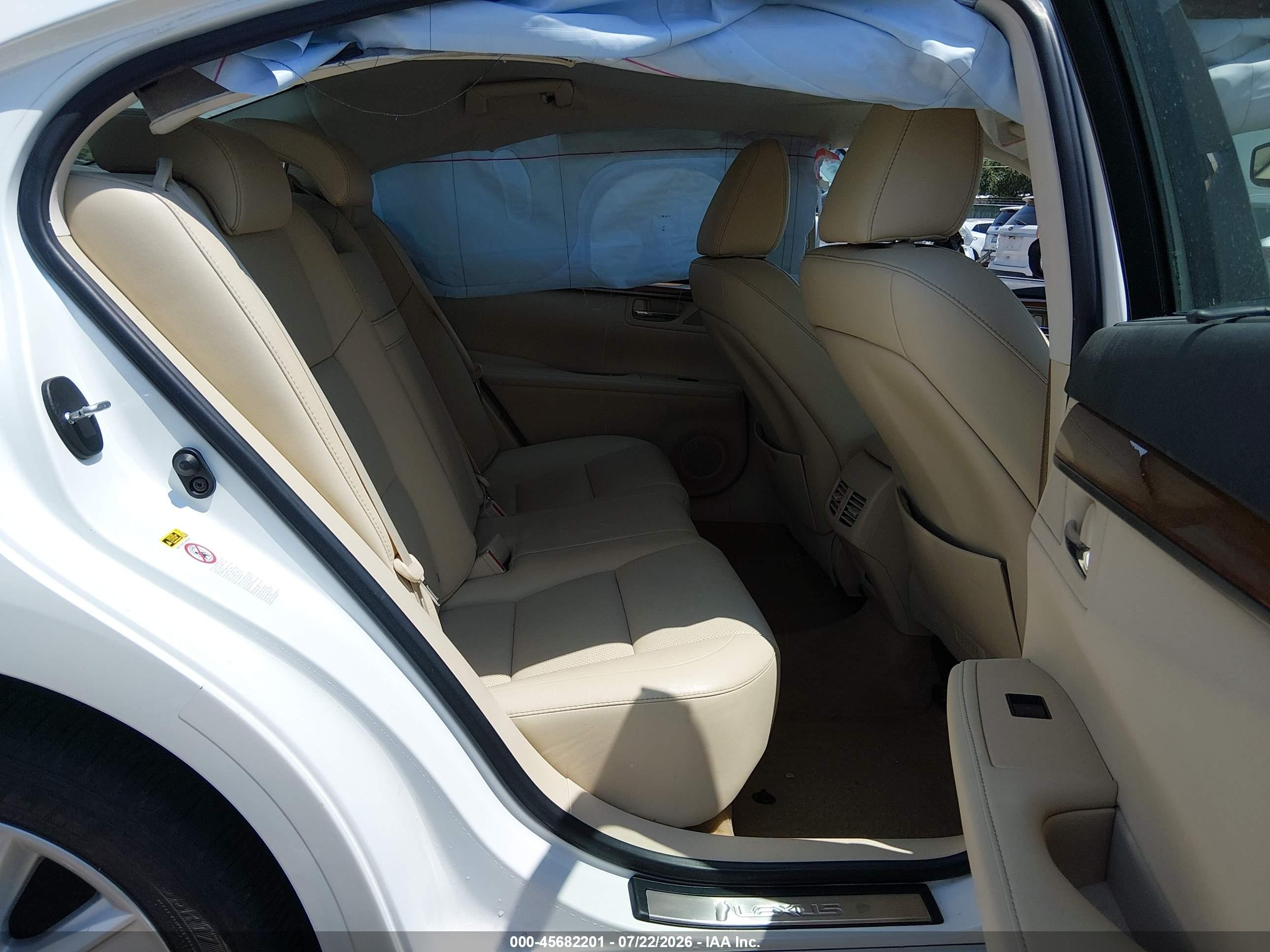 2013 Lexus Es 300h White vin: JTHBW1GGXD2006932