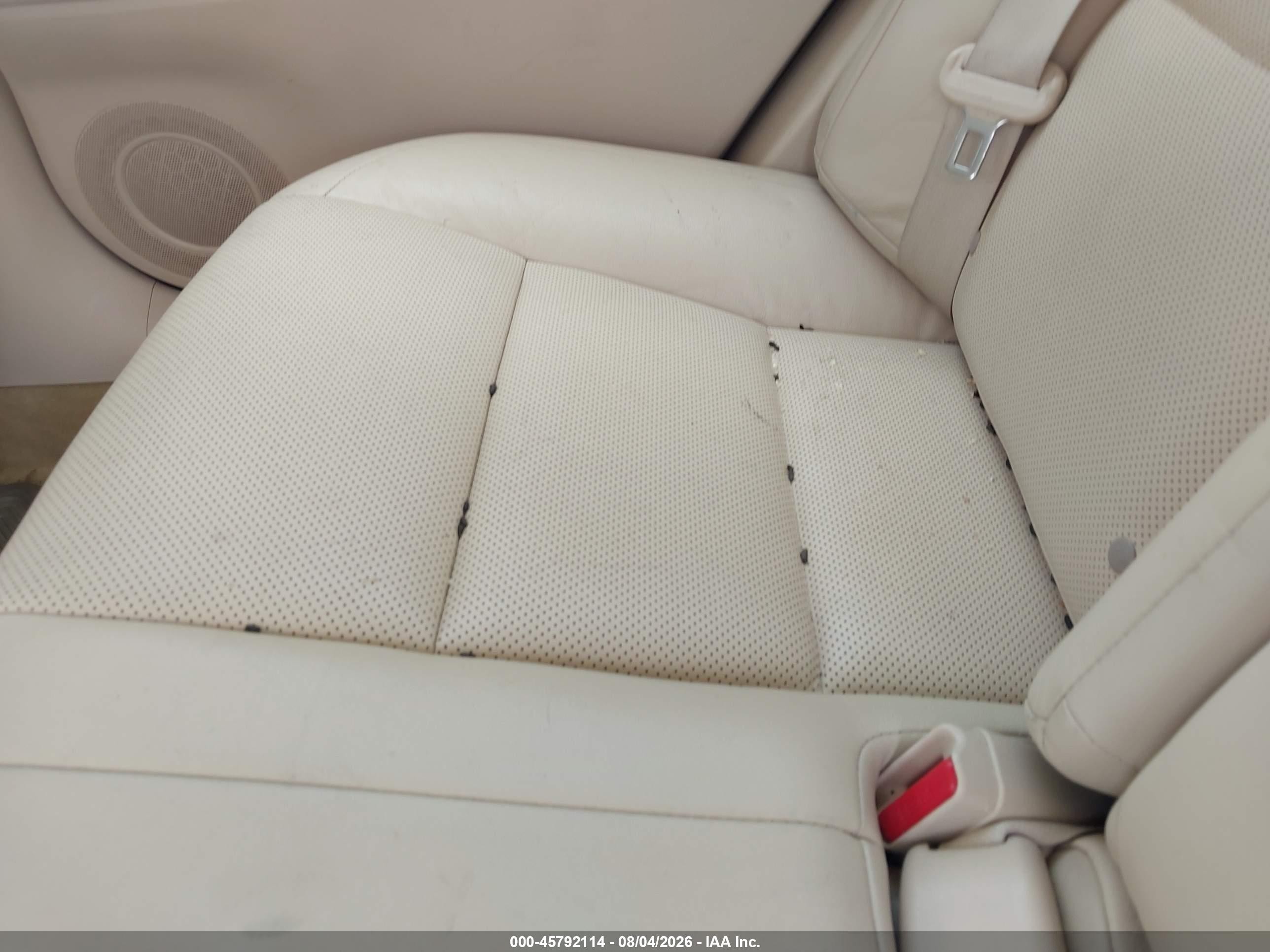 2013 Lexus Es 300h   Champagne vin: JTHBW1GGXD2038358