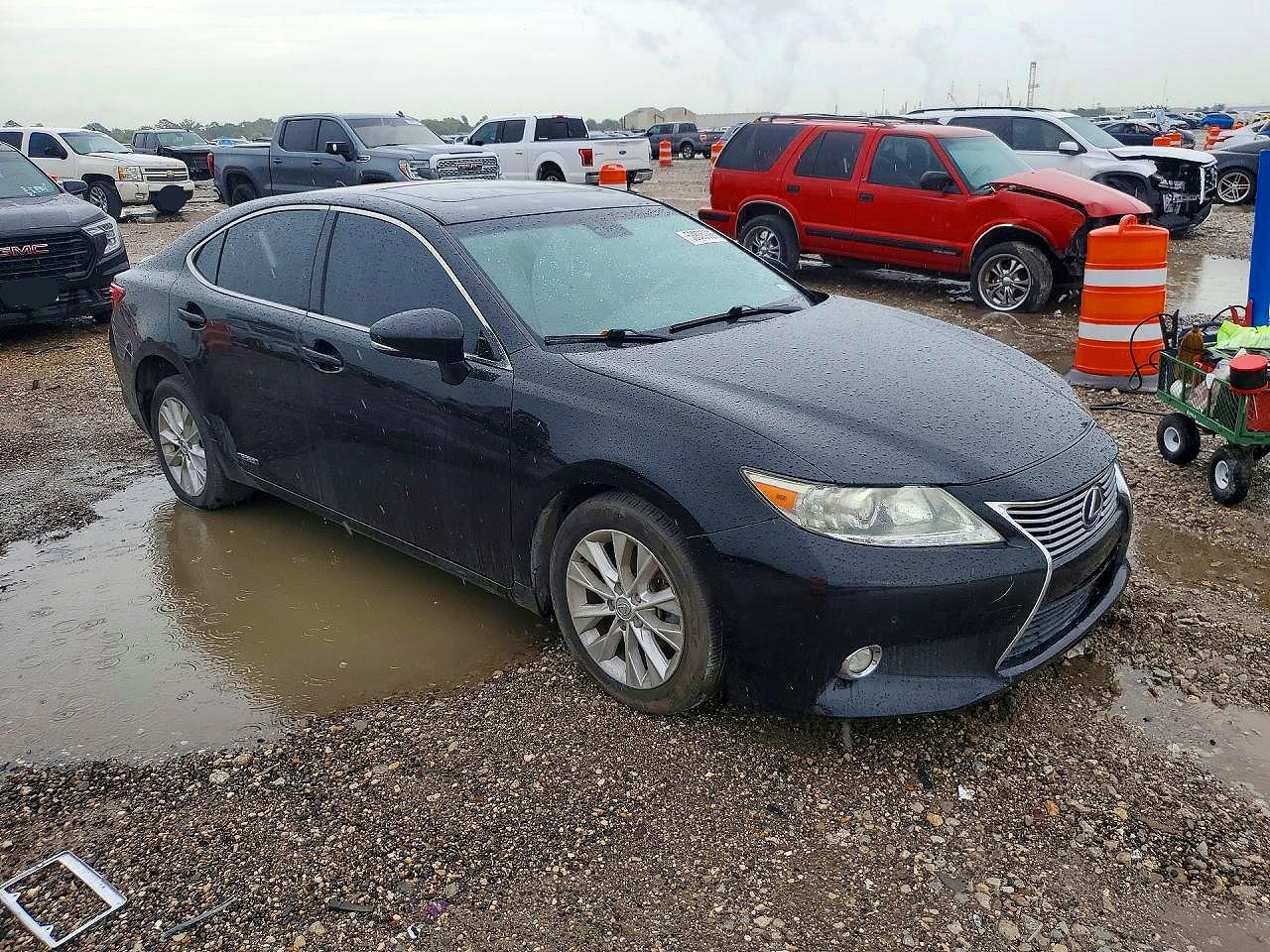 2014 Lexus Es 300h Black vin: JTHBW1GGXE2050818