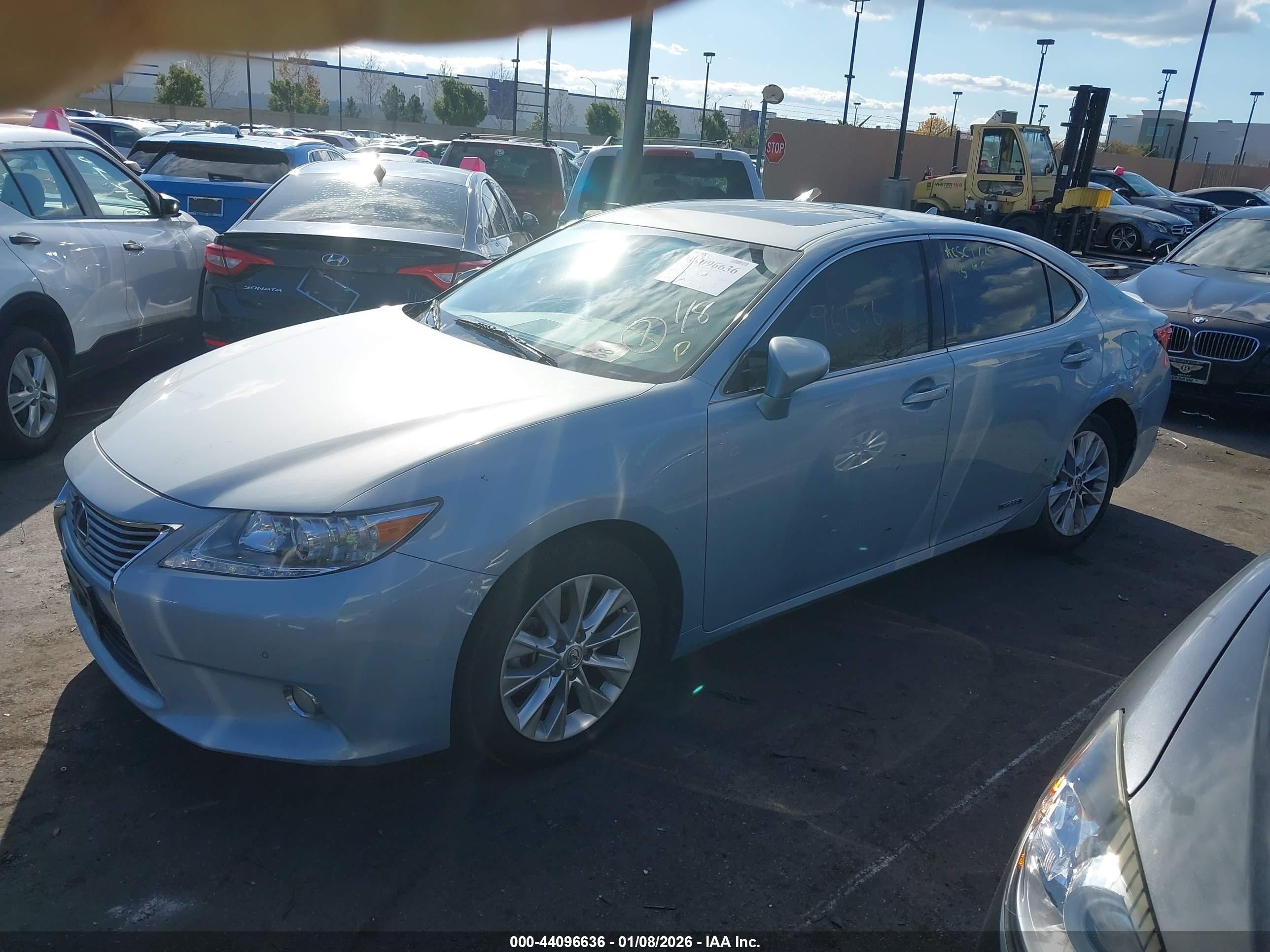 2014 Lexus Es 300h   Light Blue vin: JTHBW1GGXE2060359